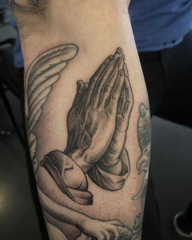 Small praying hand fillers #tattoosouthampton #blacklanterntattoo #southamptontattoo #southamptontattooist #southampton  #blacklanterntattoo #uktattoo #uktattooartist  #uktatttooist
#tattooing  #tattoo #bishoprotary  #killerink #love #art #london #lo