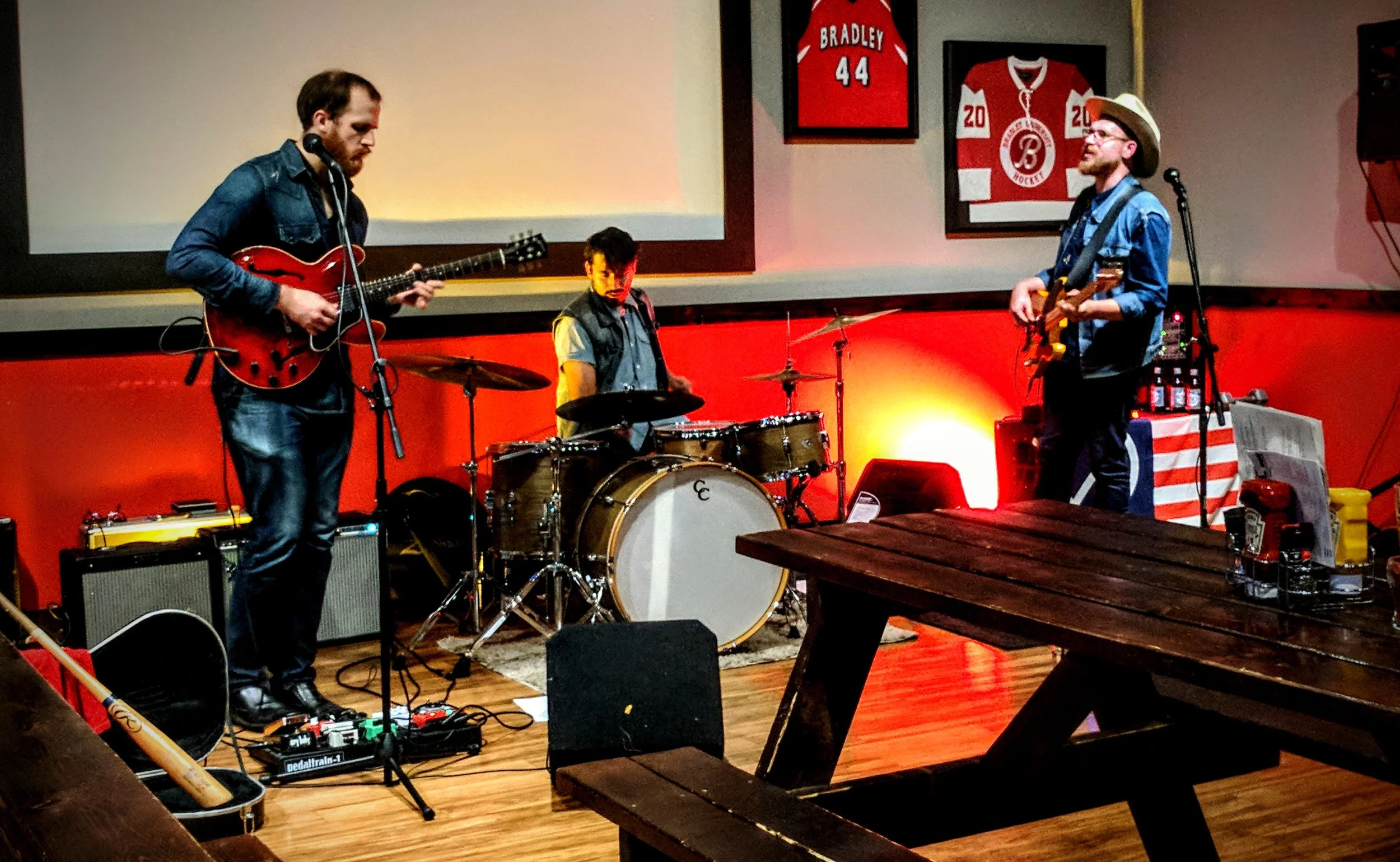 This band was from Galesburg and didn't reply to my messages back then... (It's okay, nobody knew who we were or what we were doing yet at that point. It happened a lot.) Now I can't remember their name... are they on the list? 