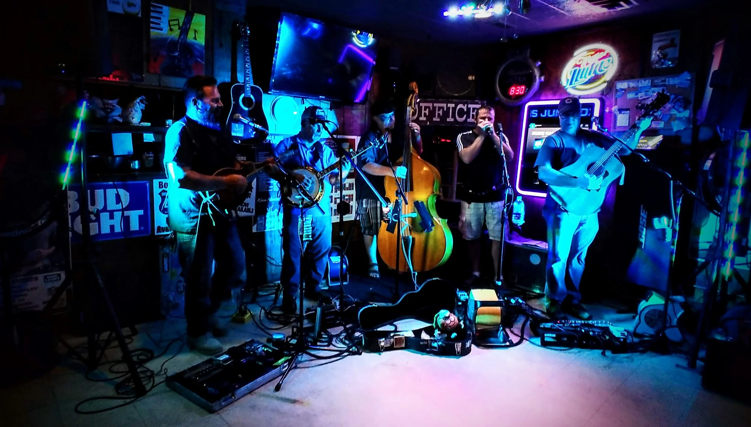 I’ve never seen Still Shine perform where it didn’t look like they were having a great time. Here they are at Office on Main during the Pumpkin Festival in Morton last week.