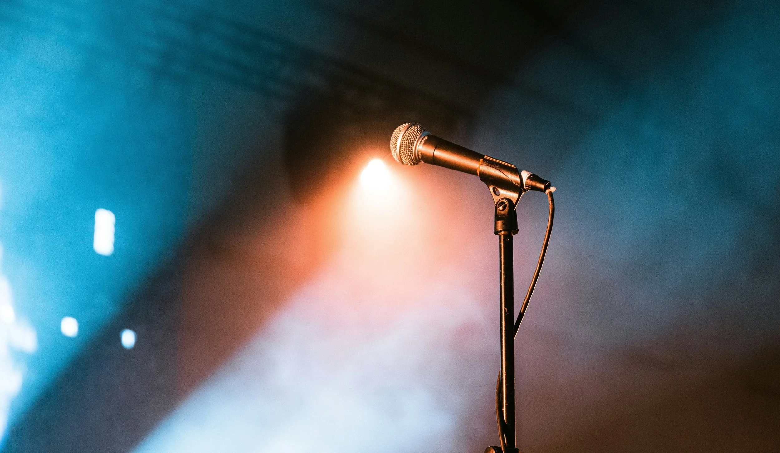 June &amp; July 2026 Open Mic List for the Peoria Area 