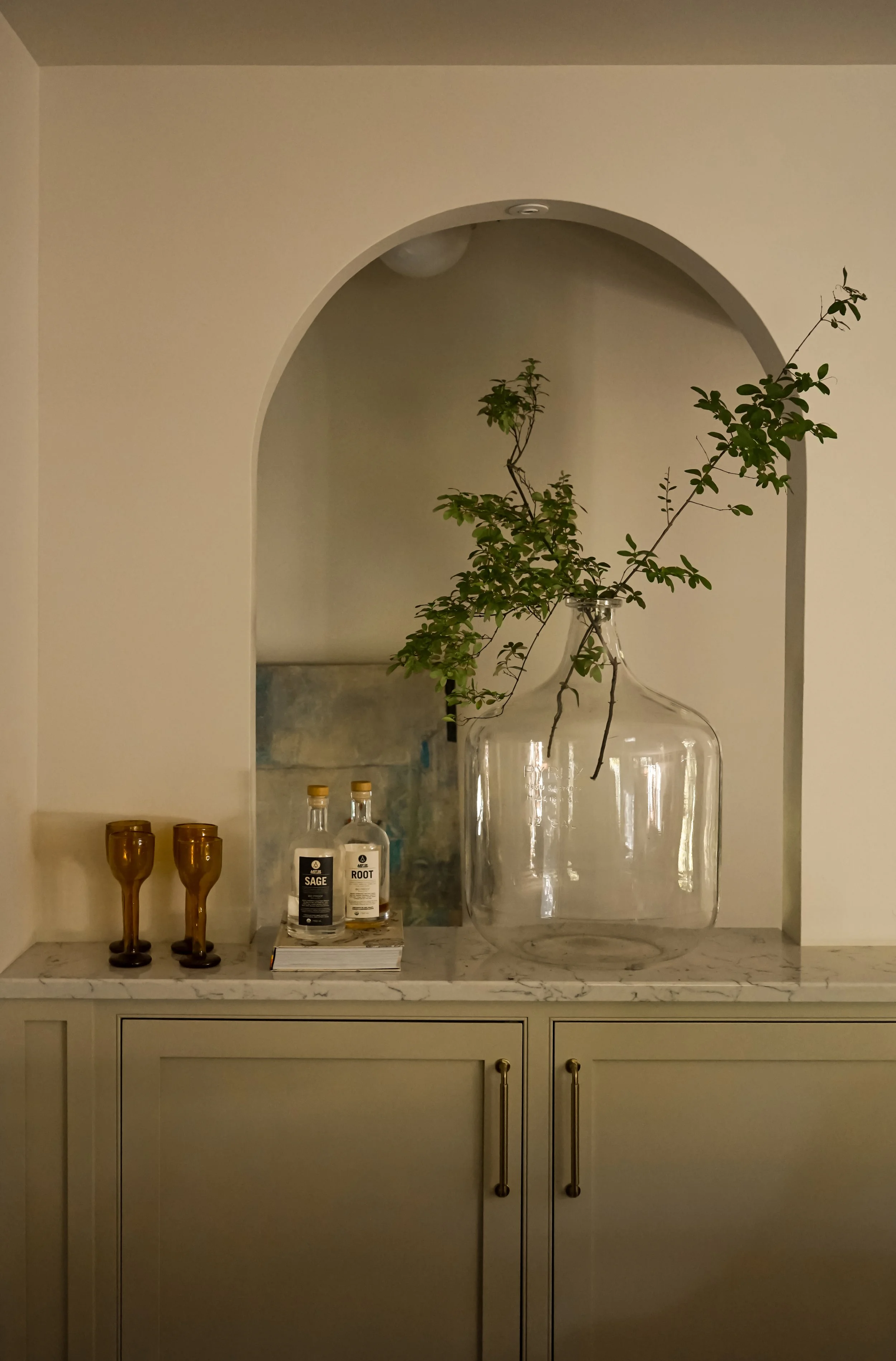 deluke-diningbar3.jpg