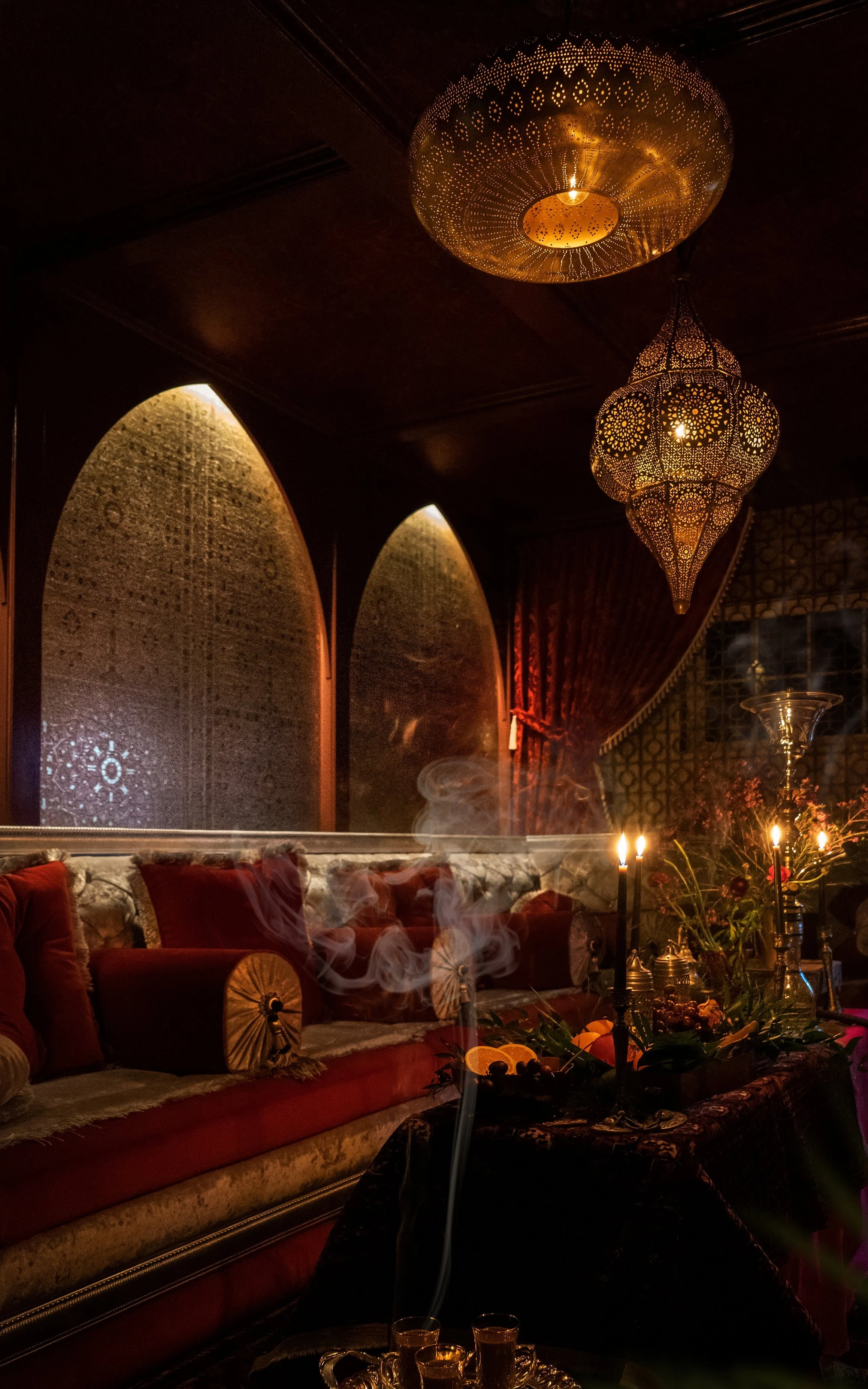 PRIVATE HOOKAH LOUNGE