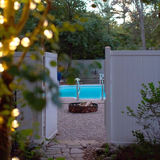 Dusk at AG!

@homeaway @vrbo
https://www.vrbo.com/475602
.
.
.
.
#allegangardens #lakemichigan #coastalliving #familyvacation #summervacation #summergetaway #fallgetaway #michigan #puremichigan #summer #privatepool #vrbo #homeaway #vacationrental #ai