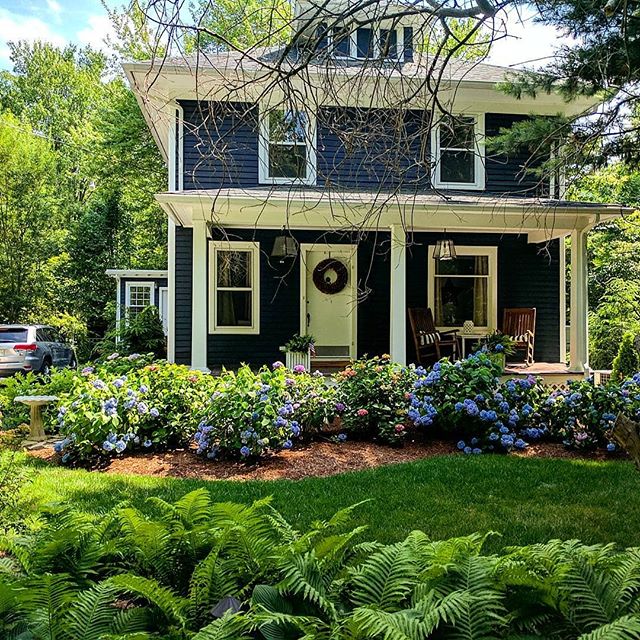 Happy #foursquarefriday !!! @homeaway @vrbo
https://www.vrbo.com/475602
.
.
.
.
#allegangardens #lakemichigan #coastalliving #familyvacation #summervacation #summergetaway #fallgetaway #michigan #puremichigan #summer #privatepool #vrbo #homeaway #vac