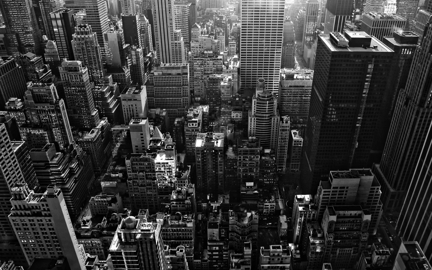 Aerial-view-of-New-York-in-black-and-white-wallpaper_8407.jpg