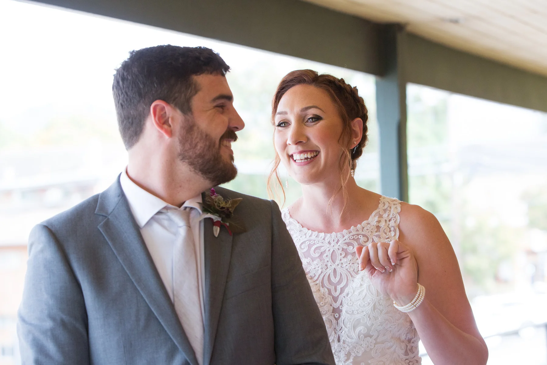 janaeshieldsphotography_meghannandjim_boonvillehotel_ca_013.jpg