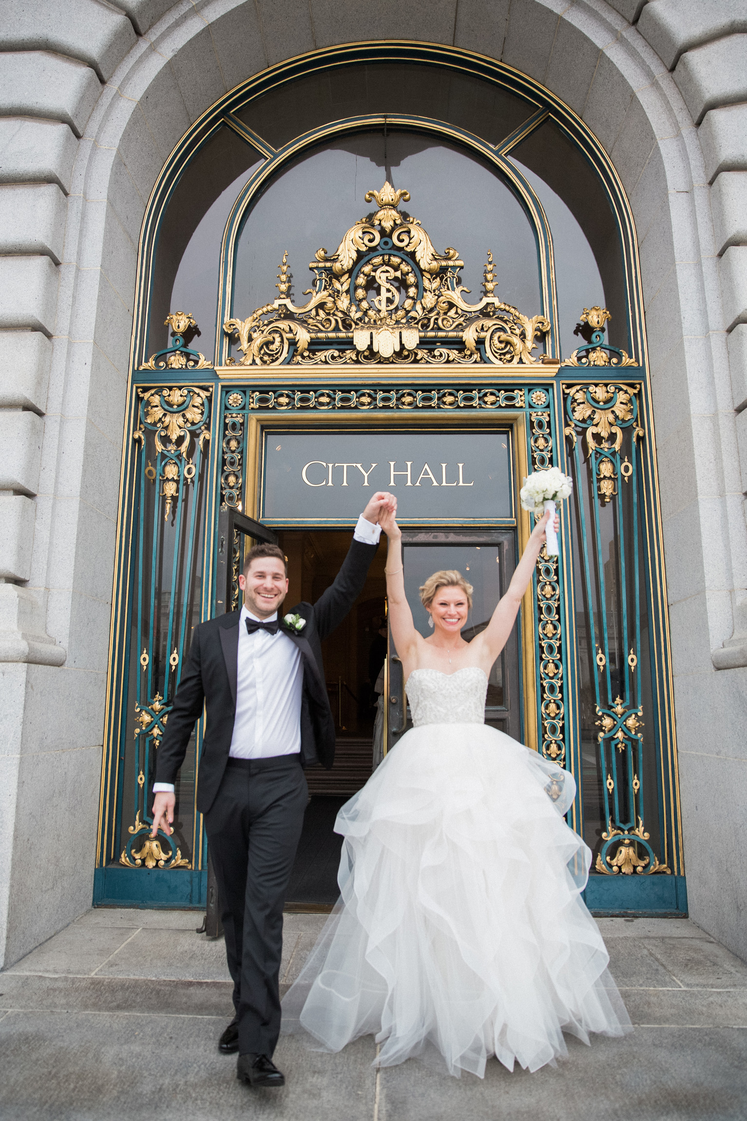 014_janaeshieldsphotography_sanfrancisco_cityhall_weddings.jpg