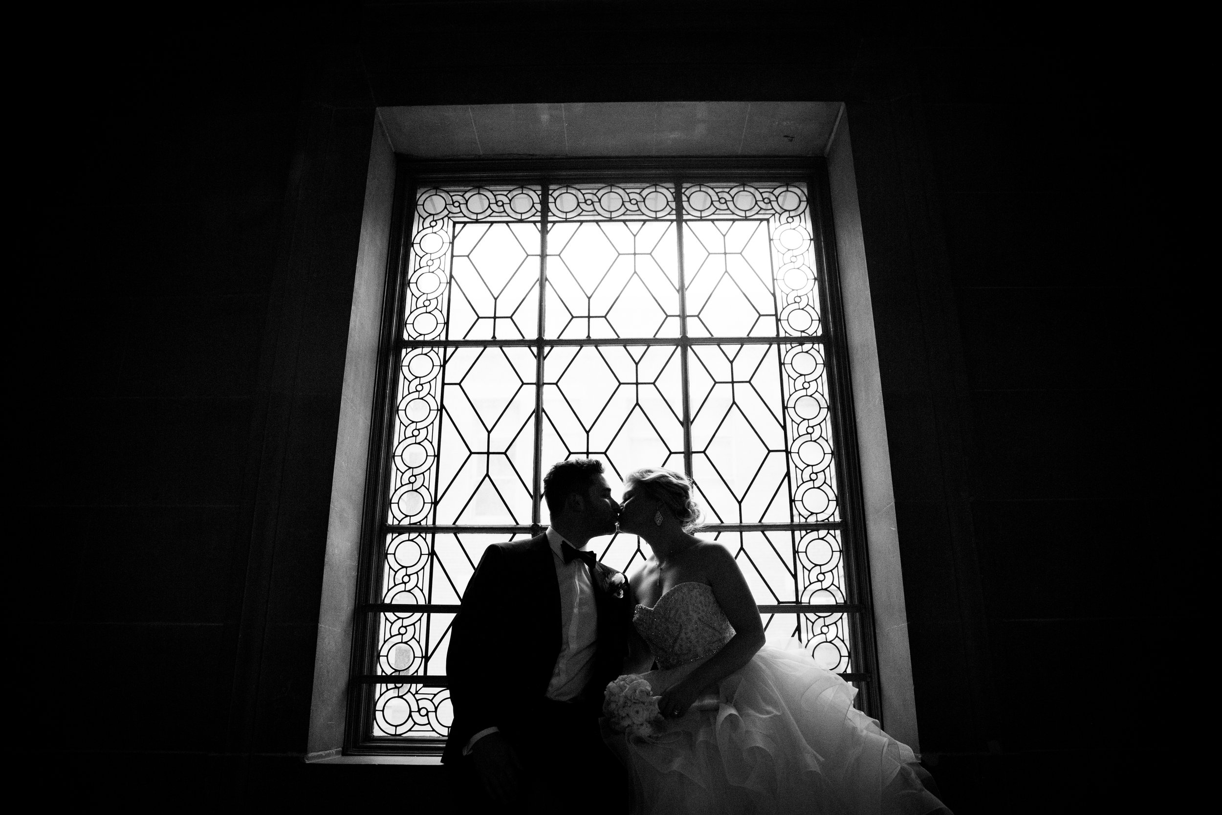 009_janaeshieldsphotography_sanfrancisco_cityhall_weddings.jpg