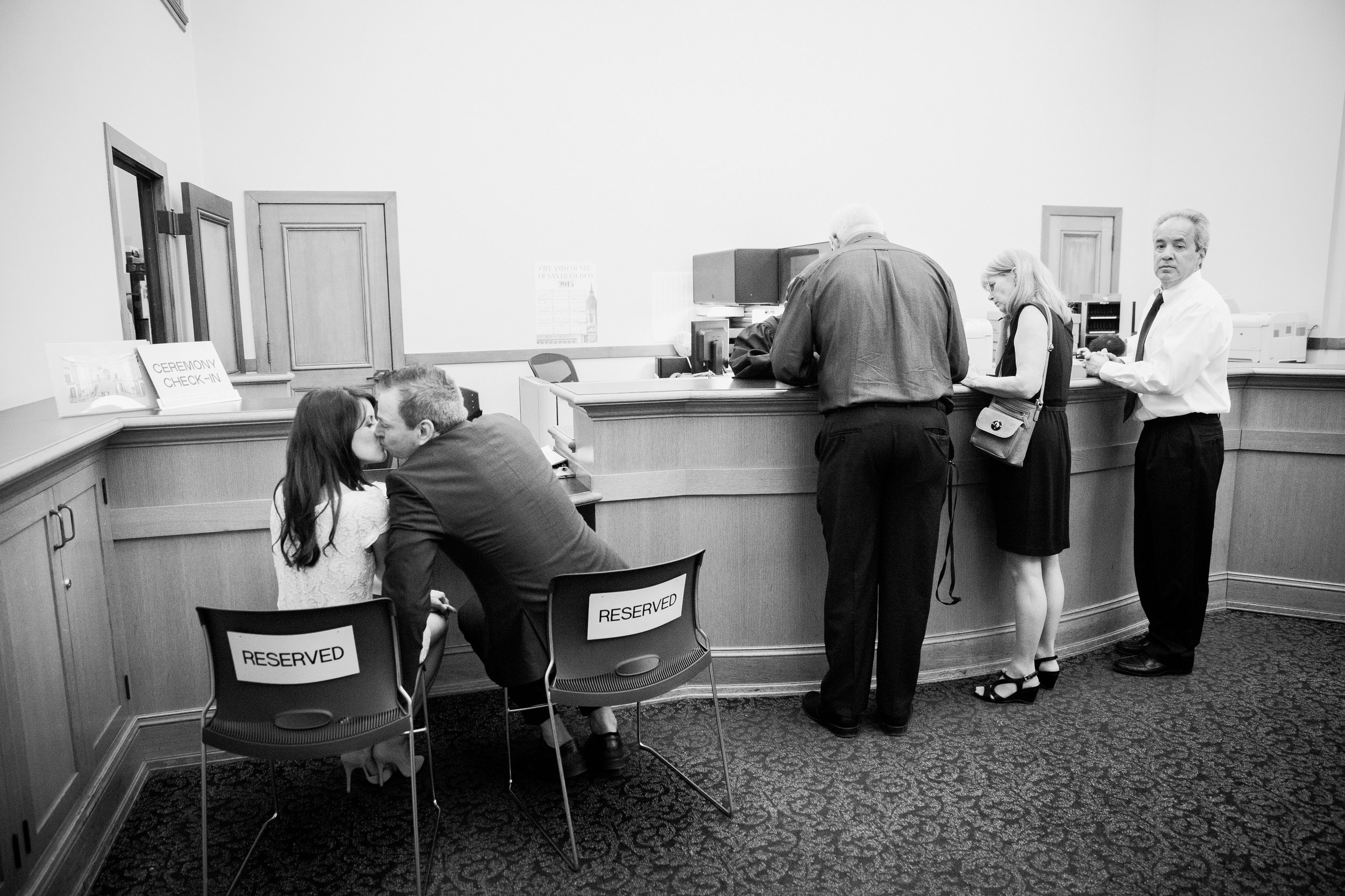 025_janaeshieldsphotography_sanfrancisco_cityhall_weddings.jpg