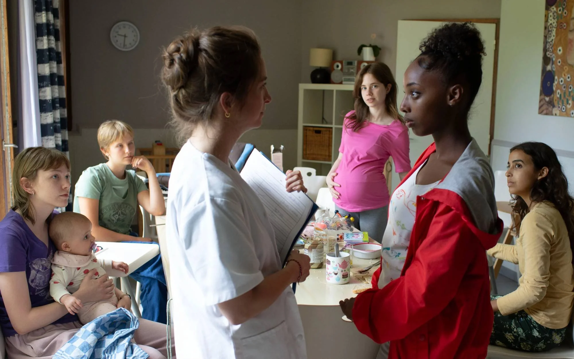 young_mothers_2025.jpg