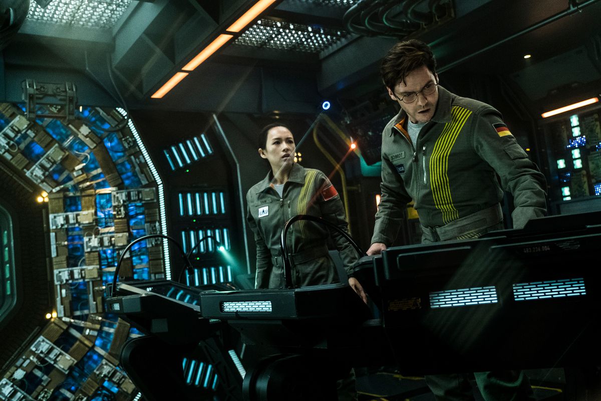 cloverfieldparadox.jpg