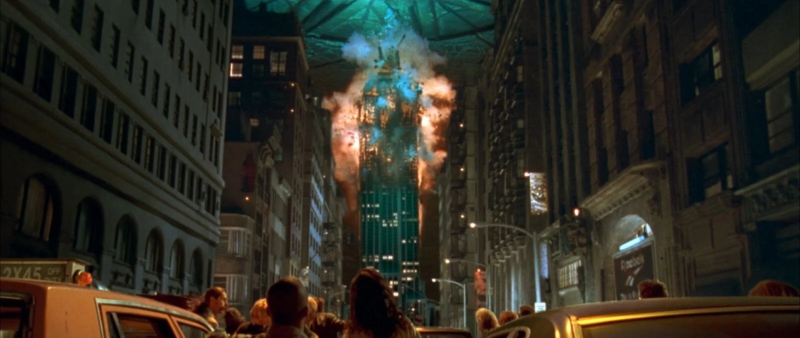 The First 45 Minutes of Independence Day (1996) Epitomize Its Brilliance