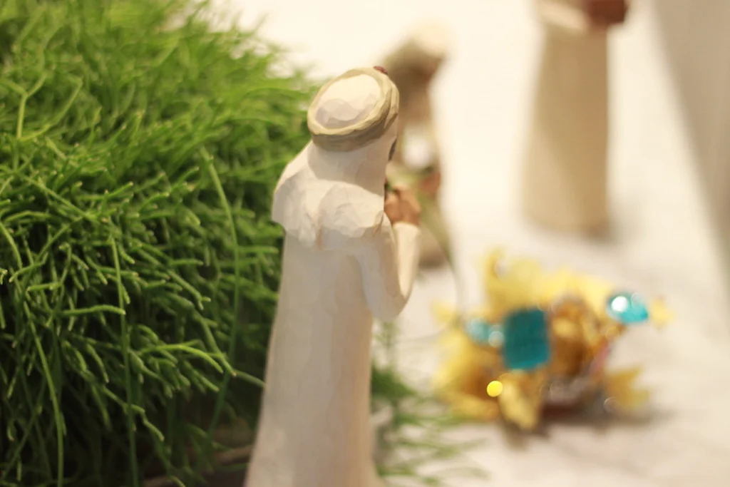 the-wise-men-family-advent-biblical-christmas-tradition-on-the-shelf.jpeg