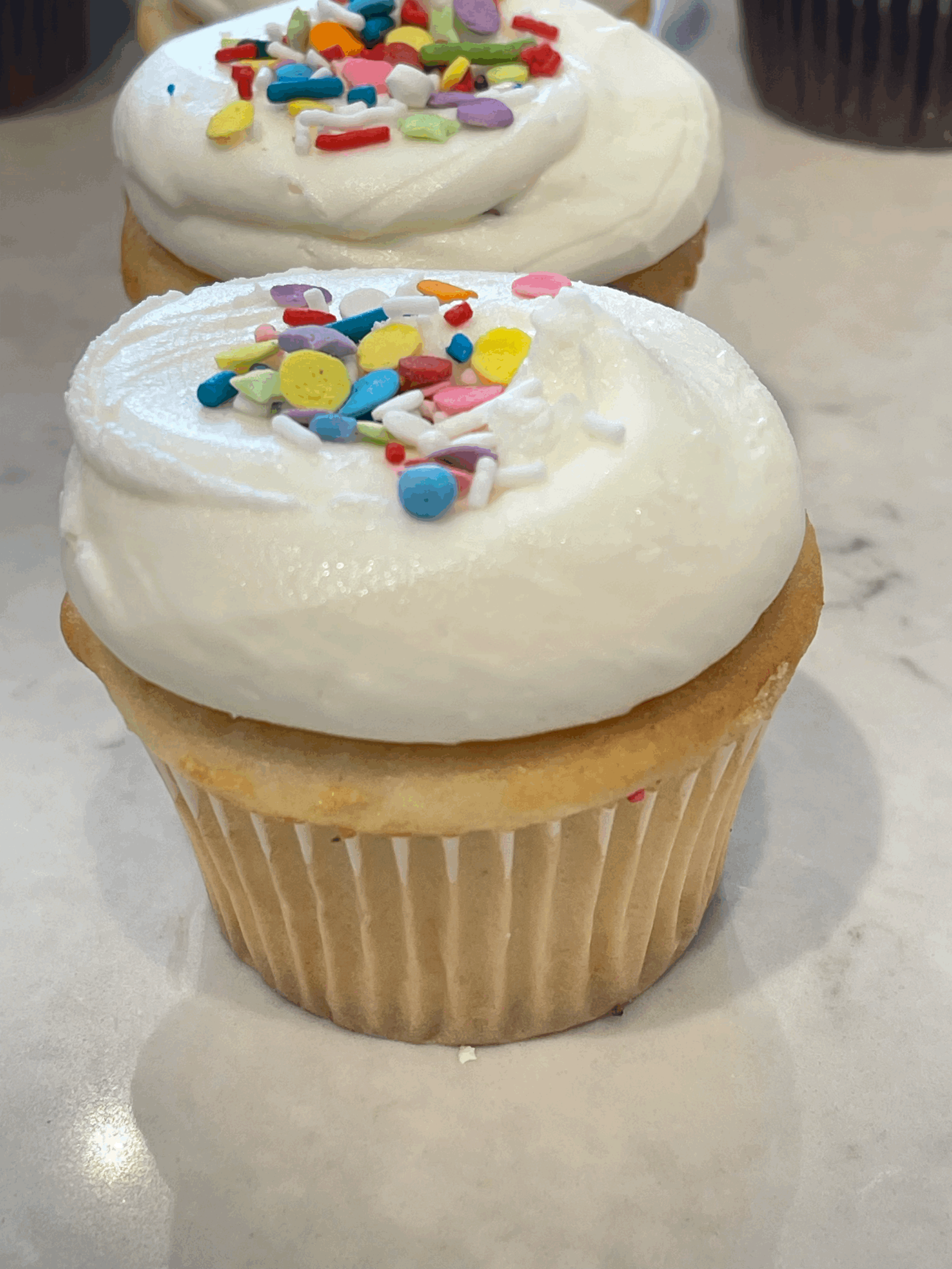 Basic Vanilla Cupcakes