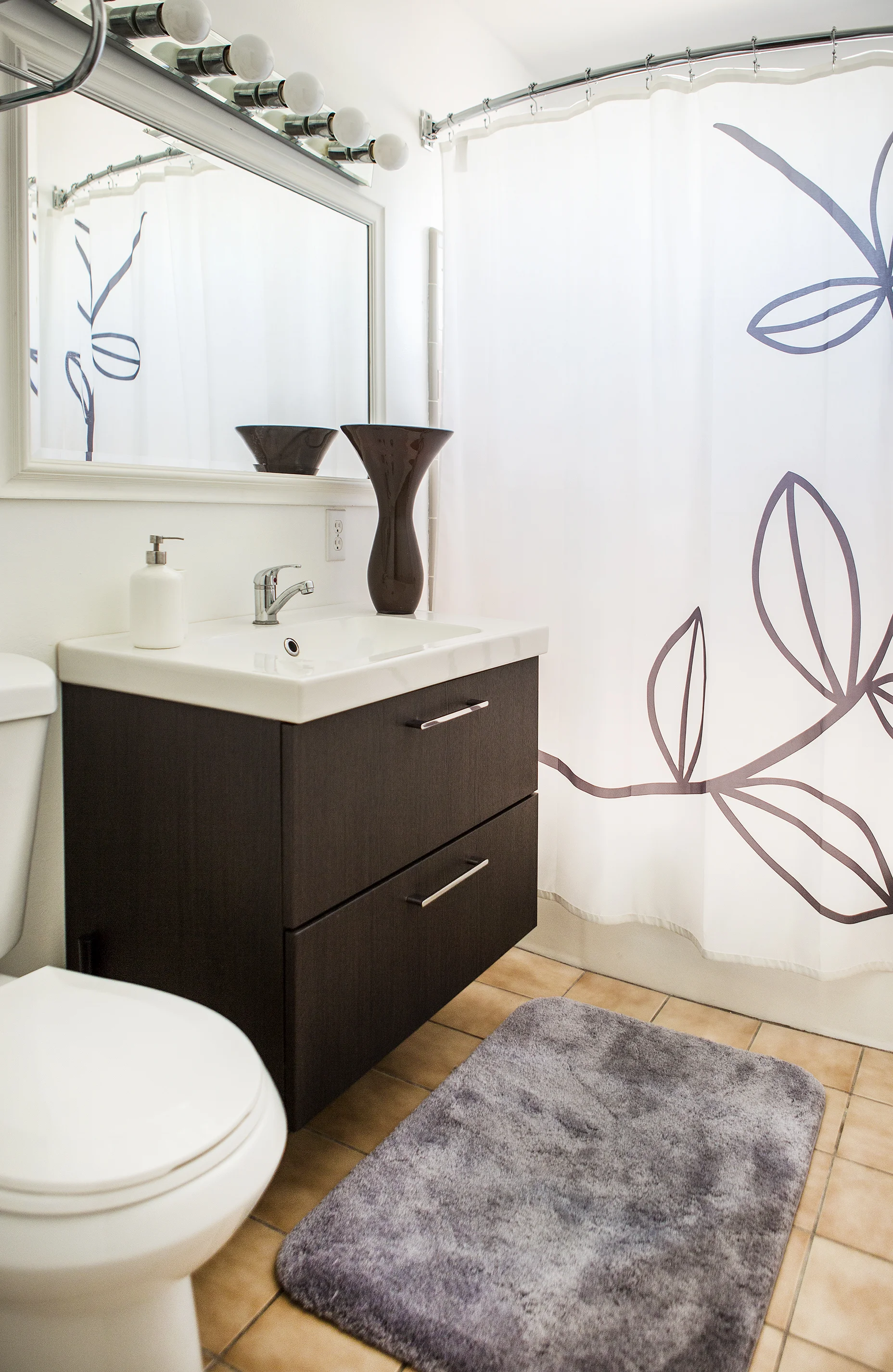 5T3A0185_Bathroom.jpg