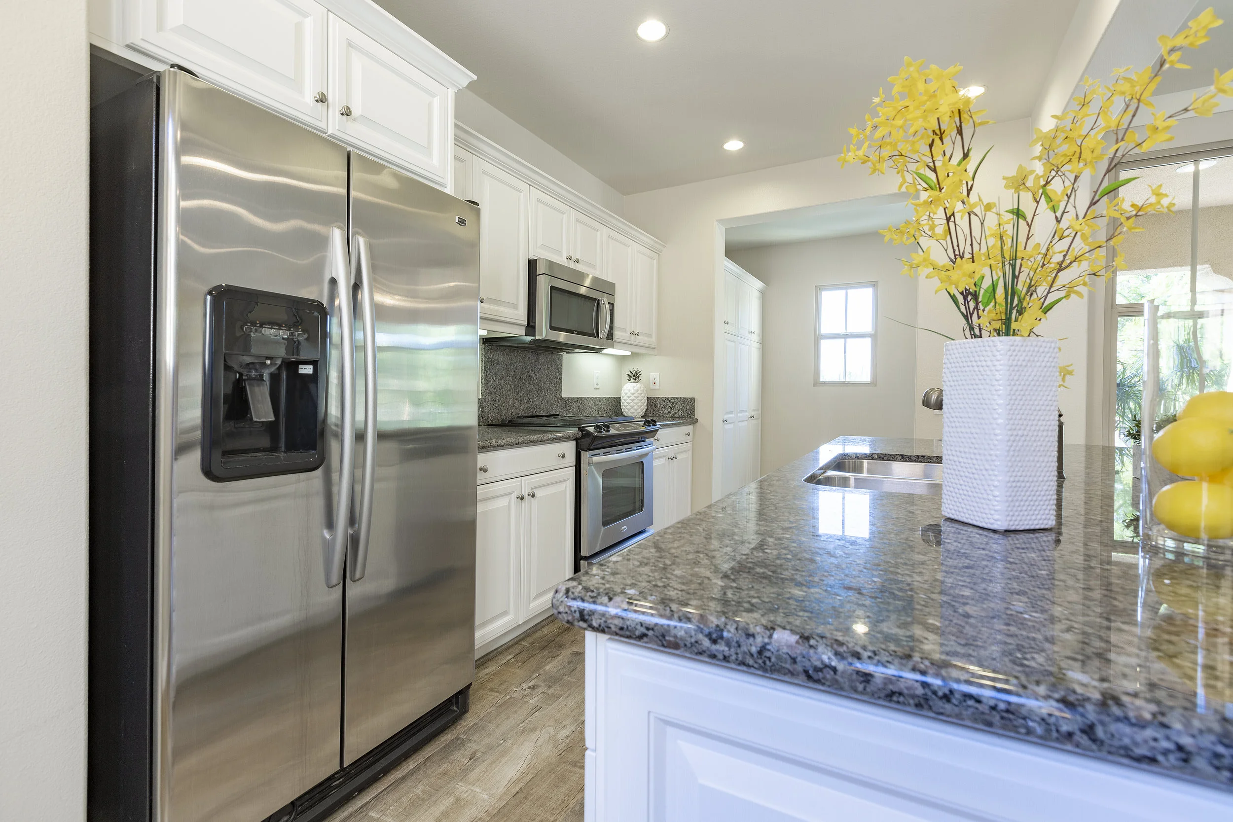 5T3A0070-HDR_Kitchen.jpg
