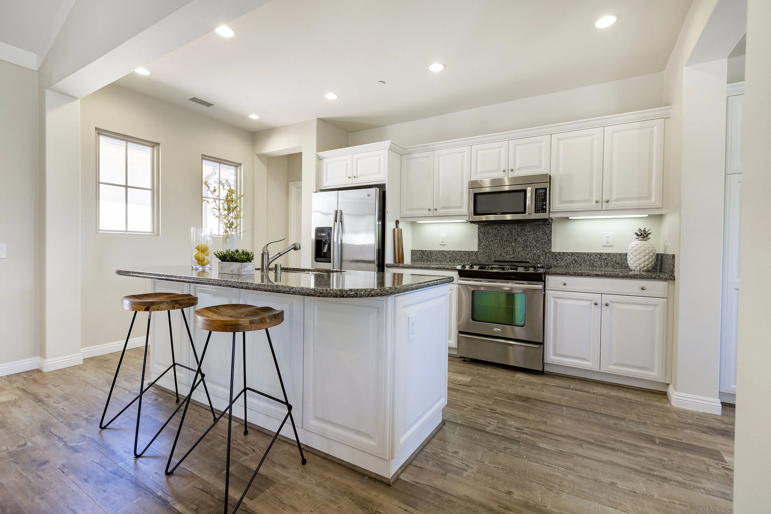 5T3A0078-HDR_Kitchen.jpg