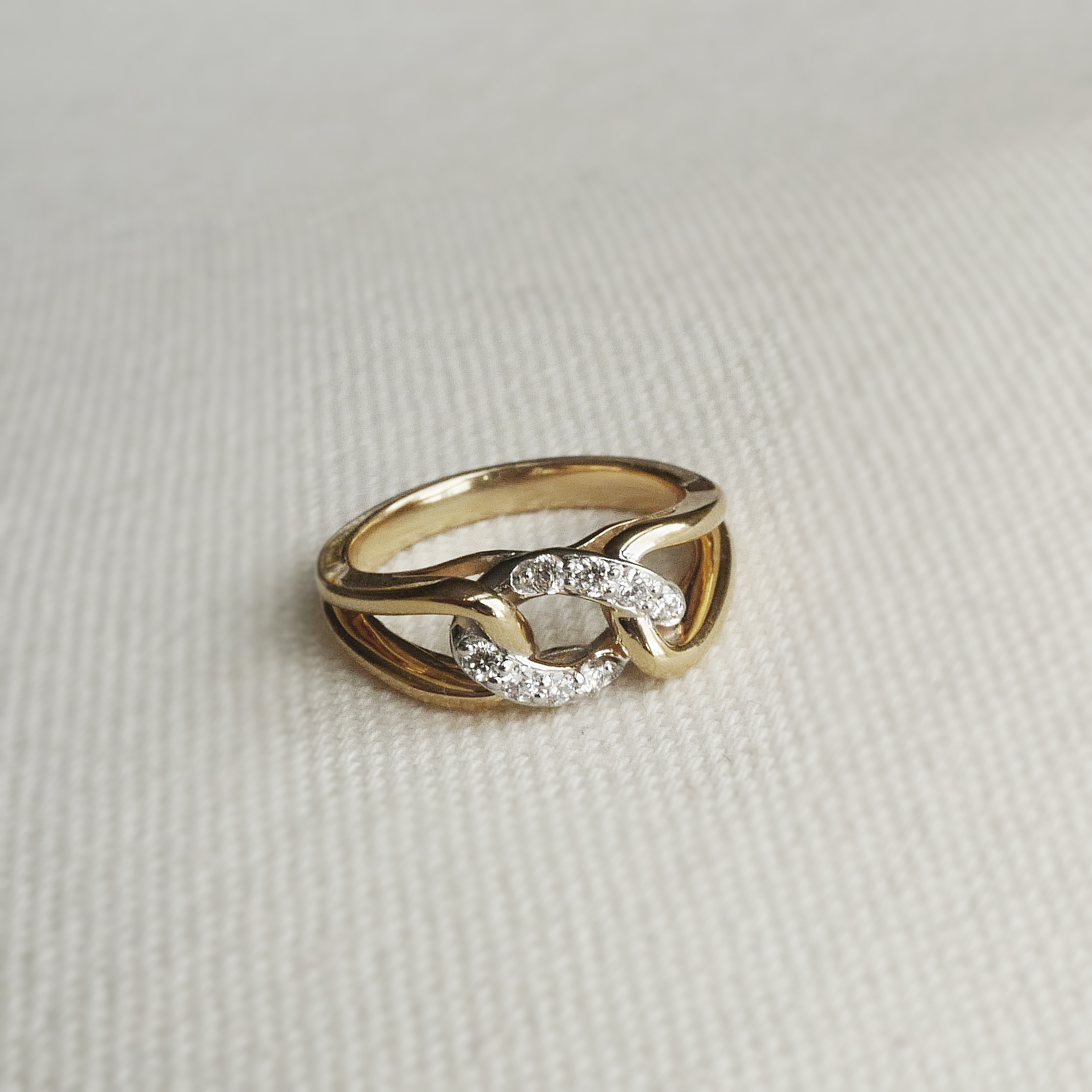 Diamond Link Ring