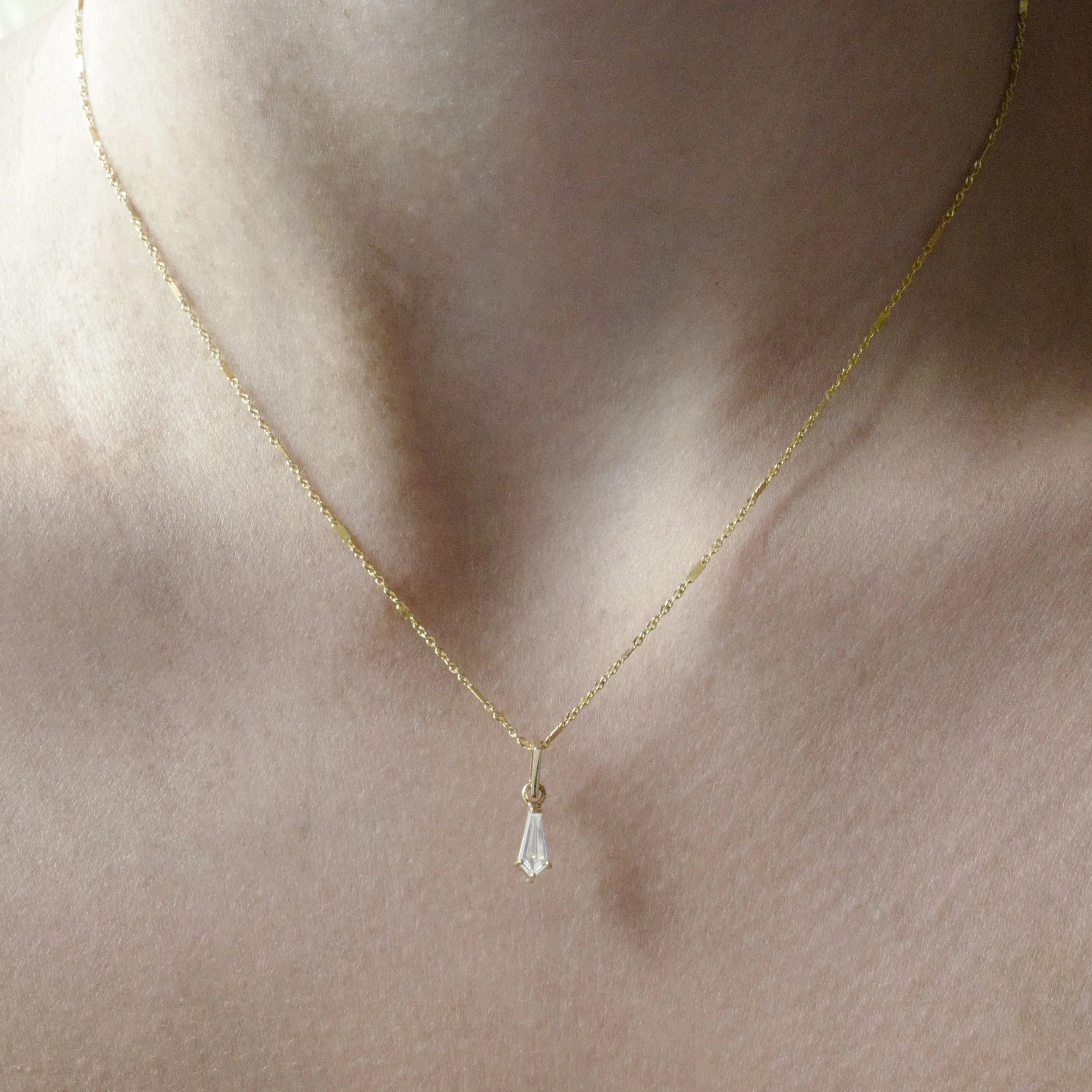 gold sparkly dainty chain