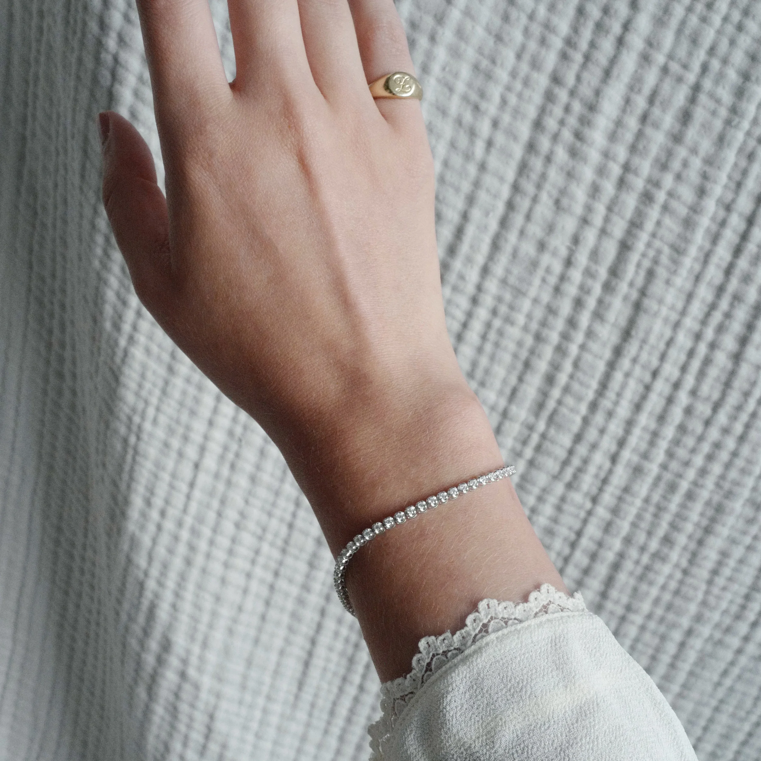 BUTTERCUP DIAMOND TENNIS BRACELET
