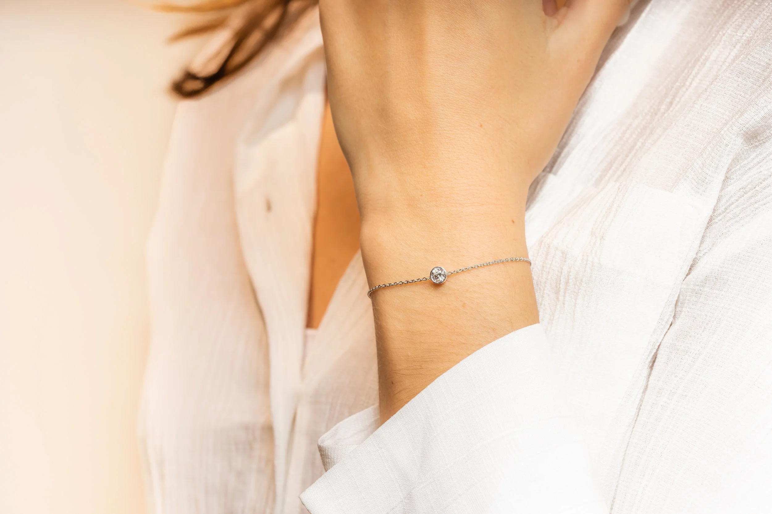 Bracelet+diamant+rond+Or+Amantys+4griffes+Paris+75008+fiancaille.jpg