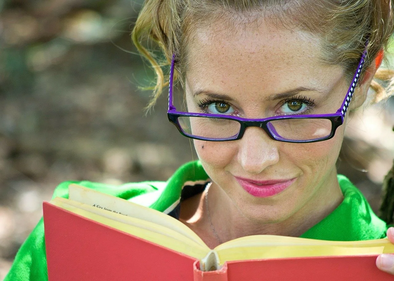 reading-216862_1280.jpg