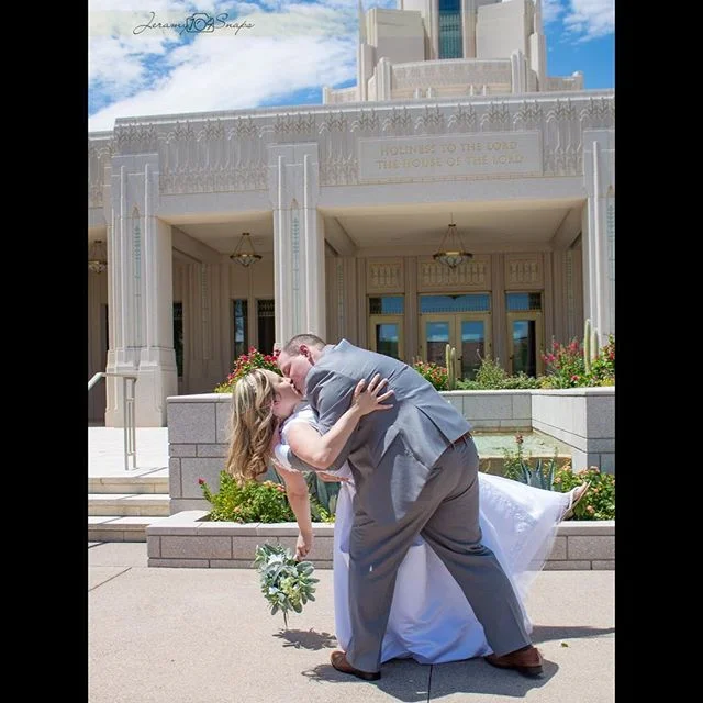 Strike a victory pose!
Such fun we had celebrating their big day recently!
.
.
@jeramysnapsphotos for more of the fun &amp; teasers!
.
.
#azphotog #azweddingdj #dipkiss #engagementsession #engagementshoot #bridalshoot #bridalphotoshoot #bridalphotogr