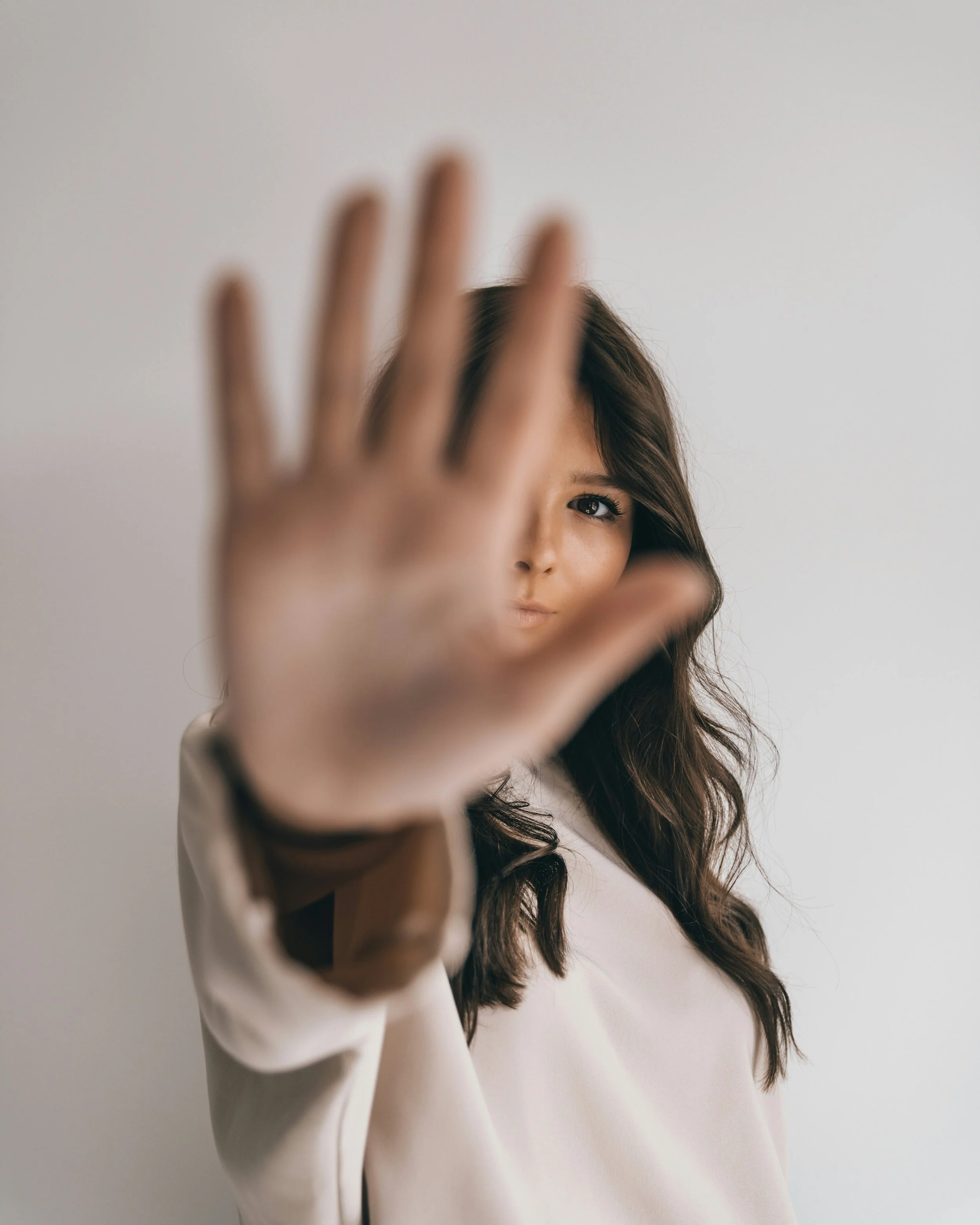 How HSPs Can Stop People-Pleasing and Set Better Boundaries