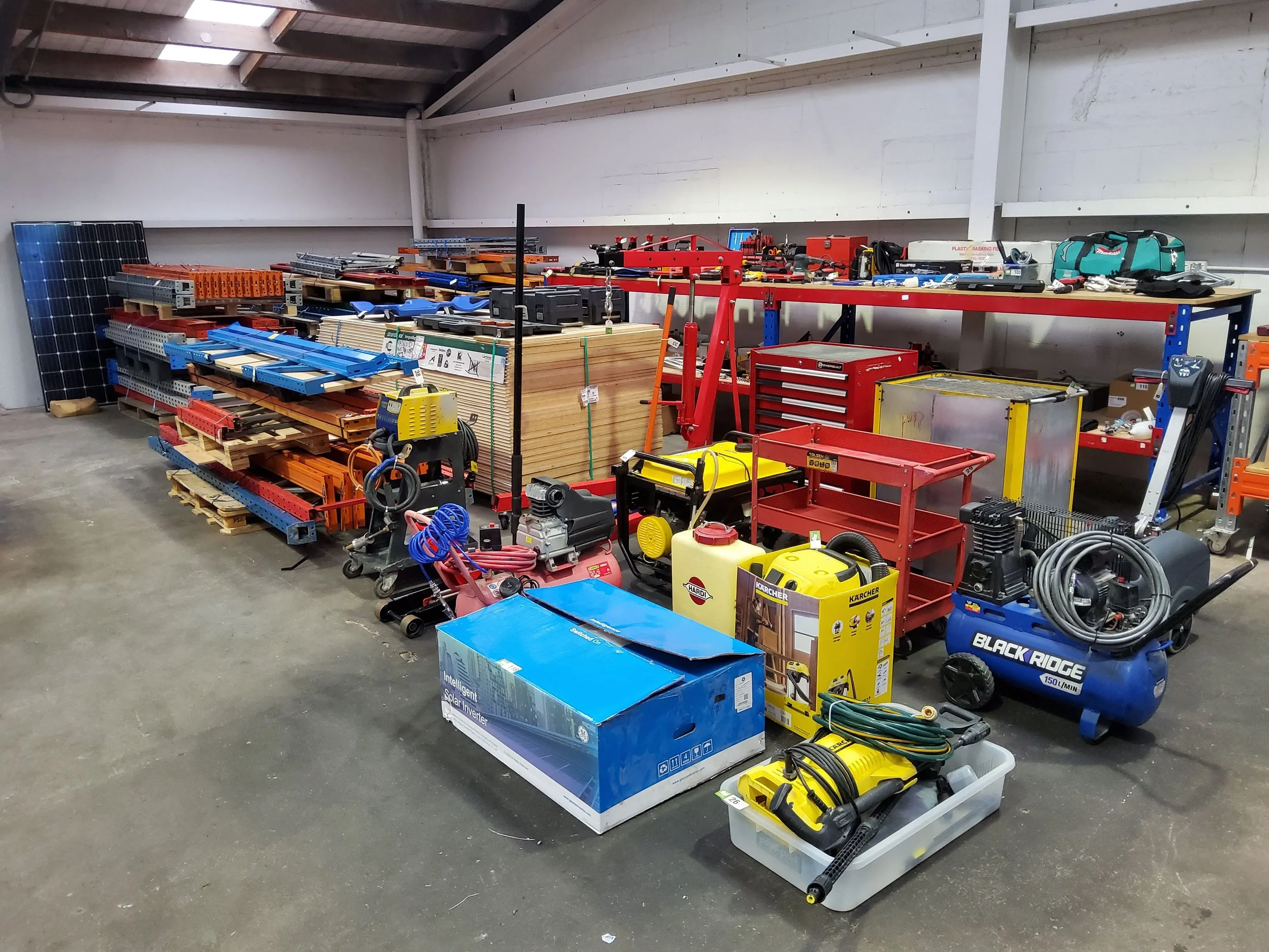 Industrial Racking, Tools &amp; Panel Beater Equipment