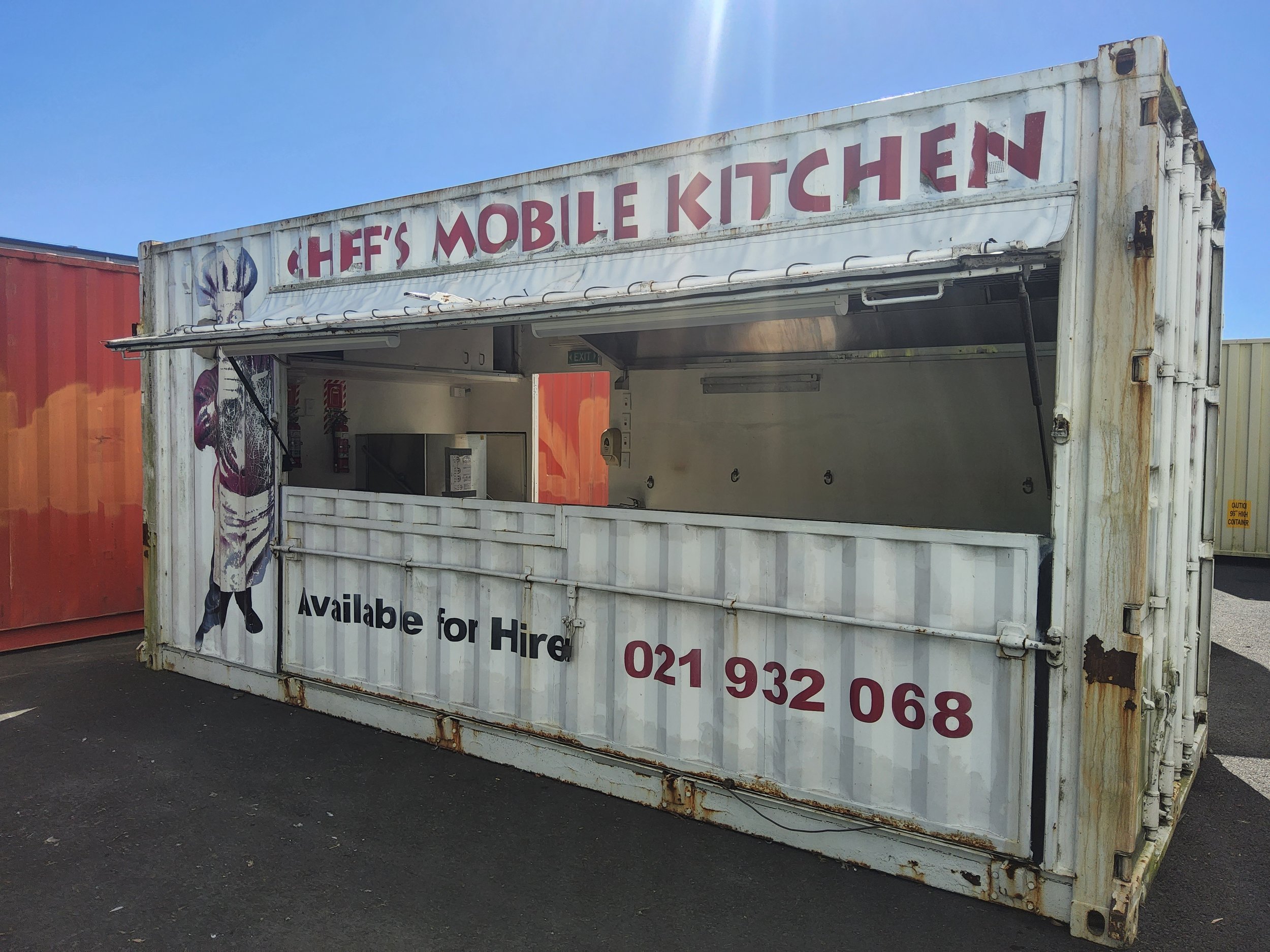 Ex-CBD Outdoor Lighting &amp; Seating &amp; 20 Foot Kitchen Containers (2)