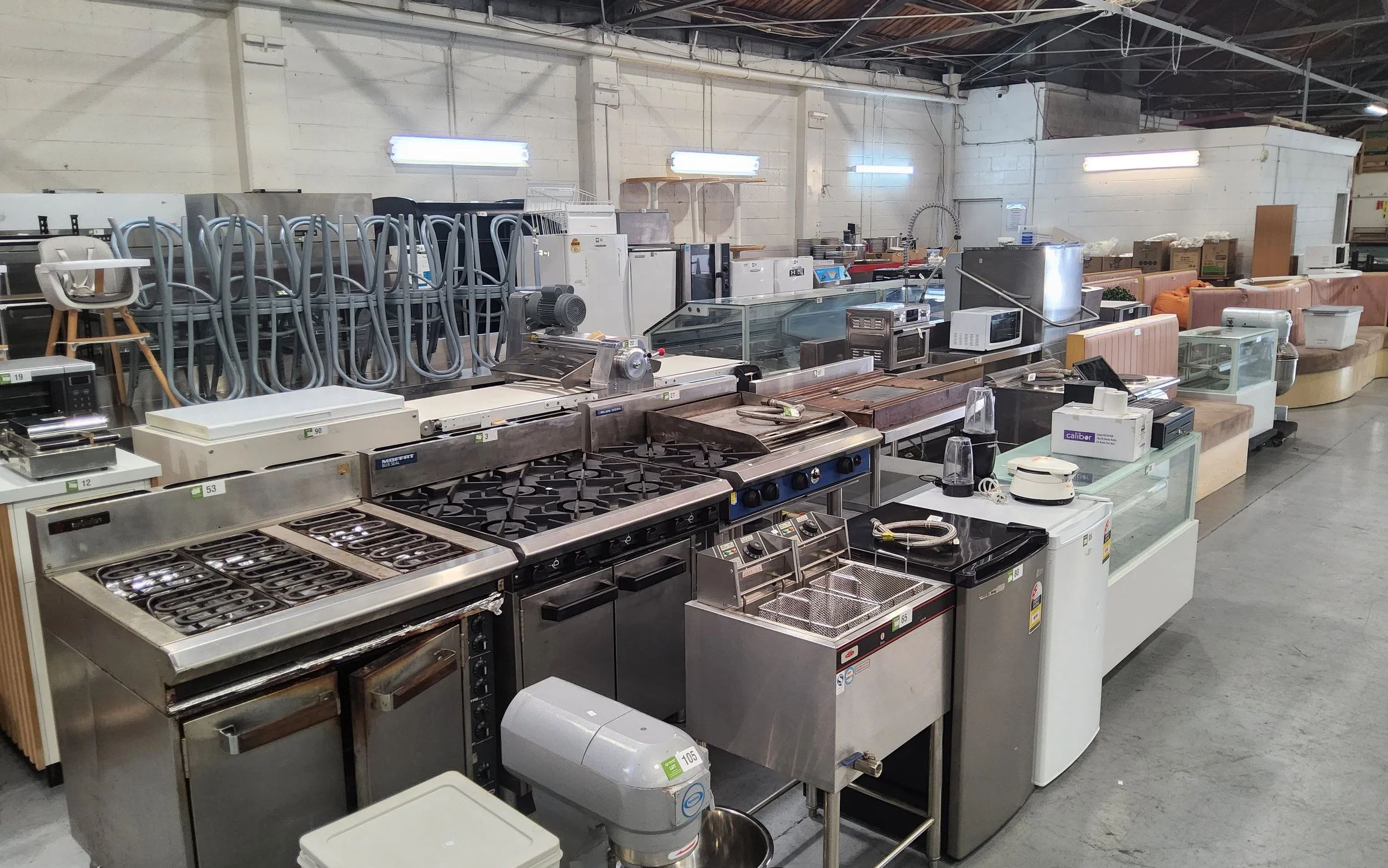 High-End Gelato &amp; Bakery Close Down Auction