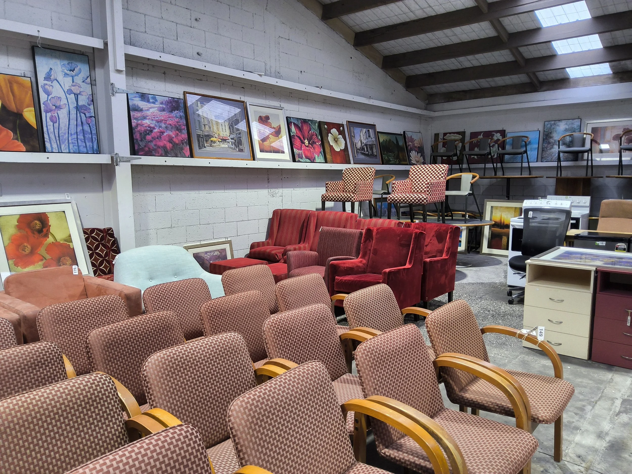 Blenheim Estate Furniture Auction &amp; Retirement Village Furniture &amp; Artworks Clearance. ***Unreserved Auction
