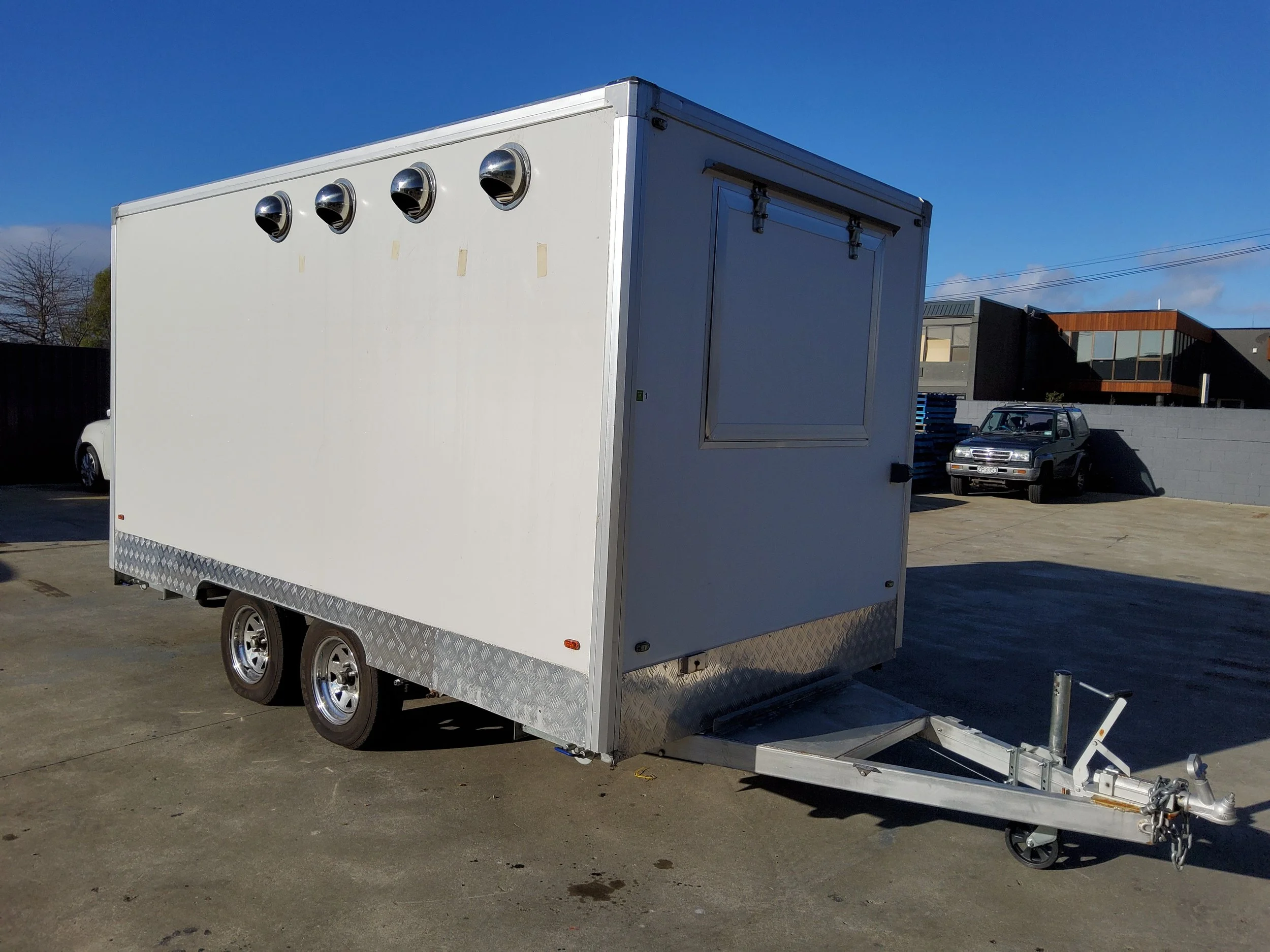 2021 Food Caravan &amp; Light and Heavy Industrial Racking &amp; Warehouse Lighting