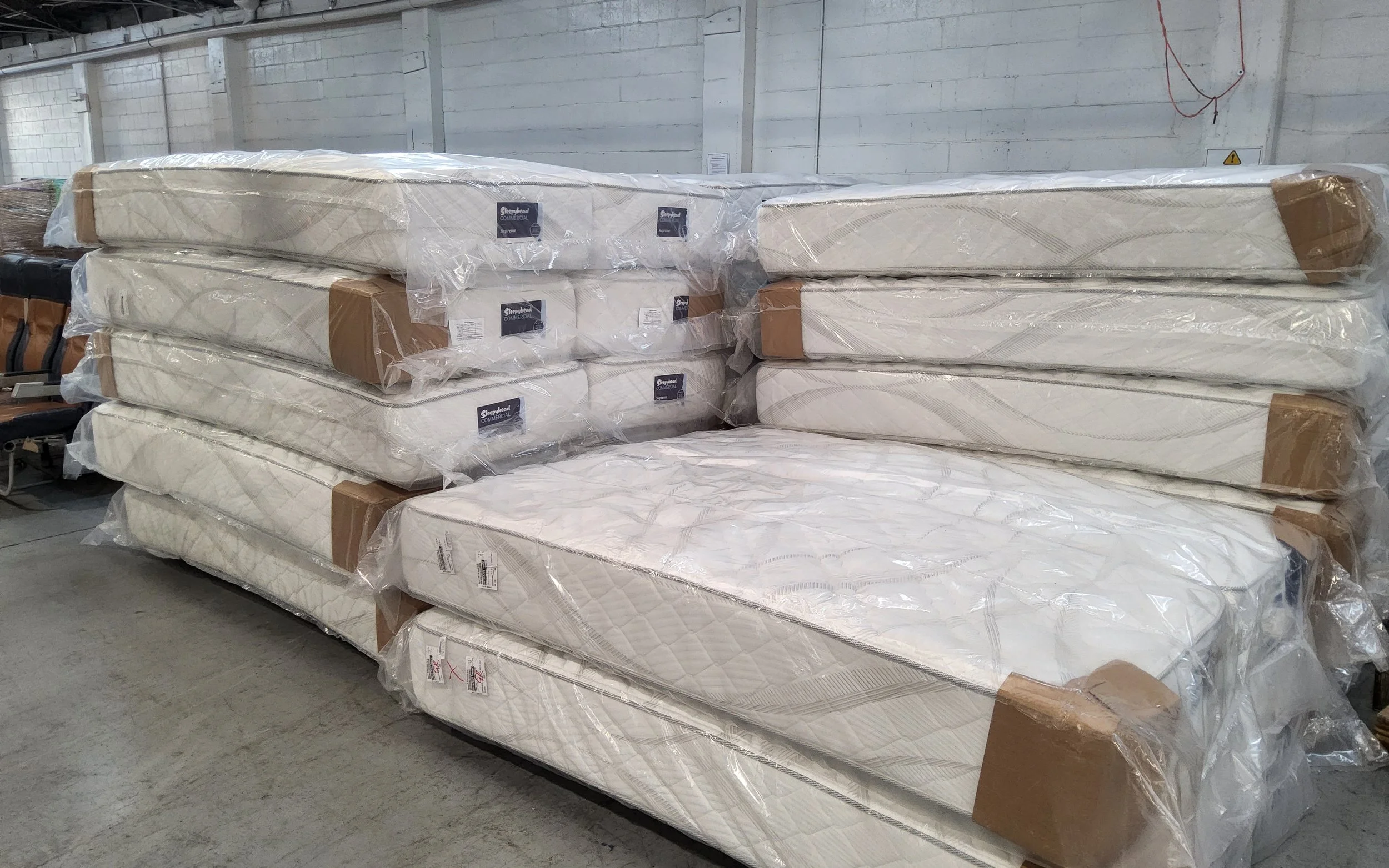 RELISTED! New Sleepyhead Commercial Supreme Zip Combination Split King Mattresses (11) (Cancelled Consignment)
