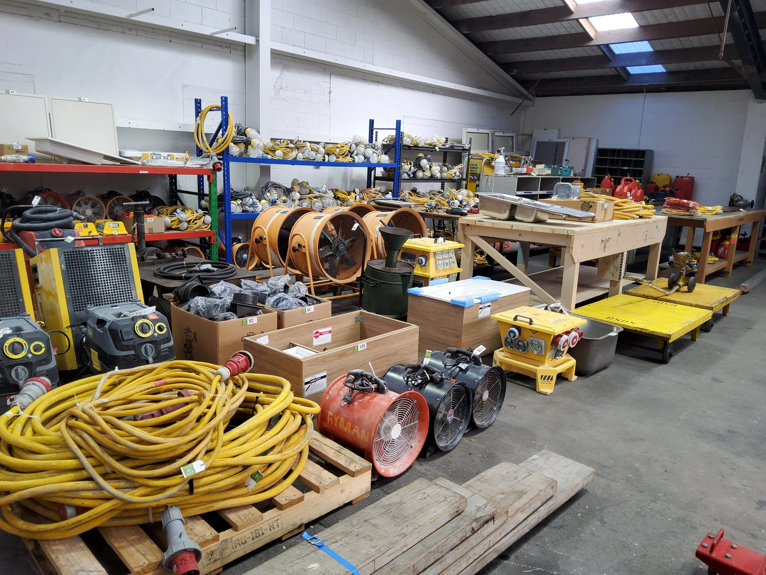 Developers Site Equipment Clearance Engineering Equipment &amp; 2020 LDV V80 Big Man 2.5 D 6MT Van