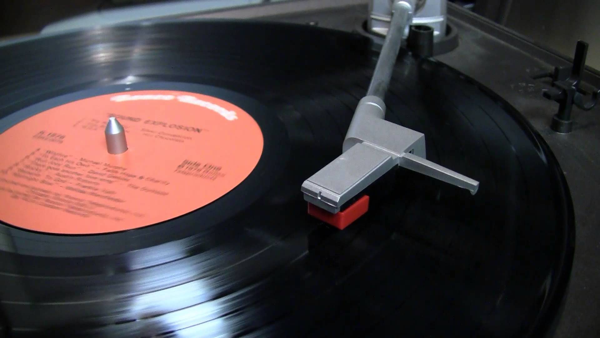 Turntable.jpg