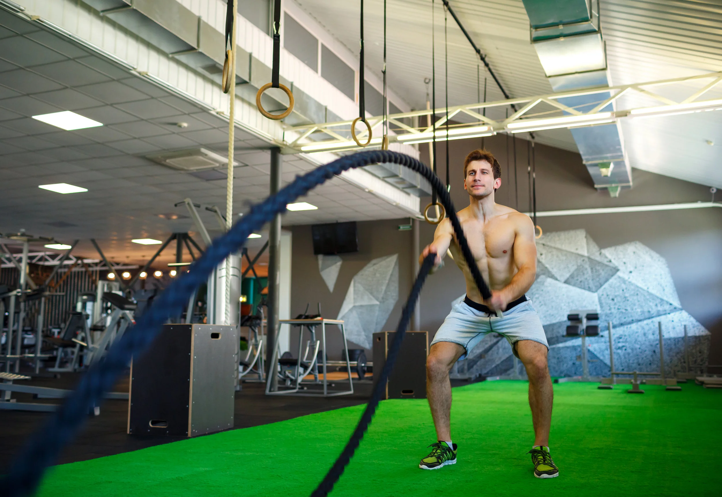 man-with-battle-rope-in-functional-training-PWBATD4.jpg