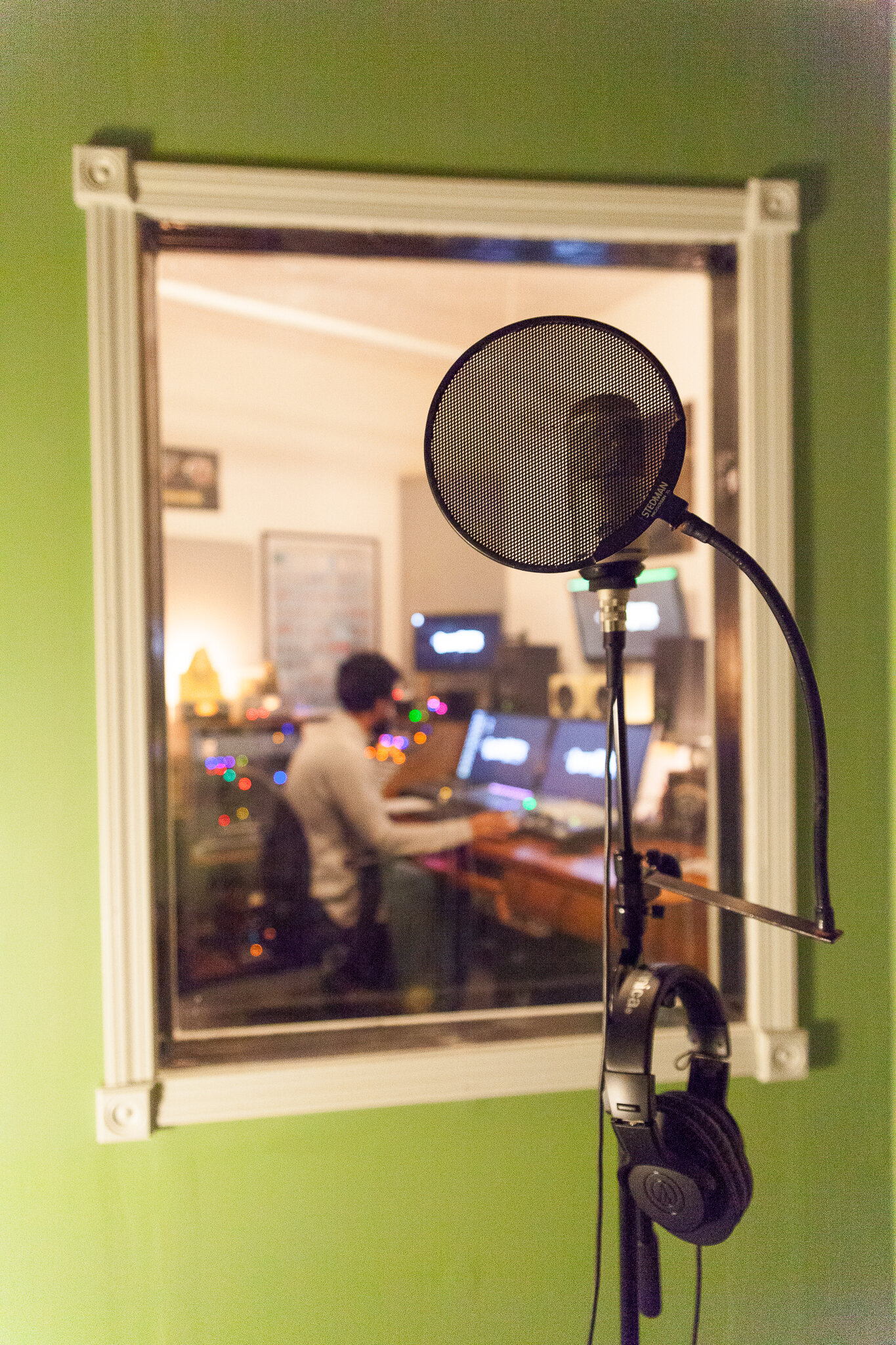 camuglia_greenhouse-recording-studio-brooklyn_willie-green_0133_2048.jpg