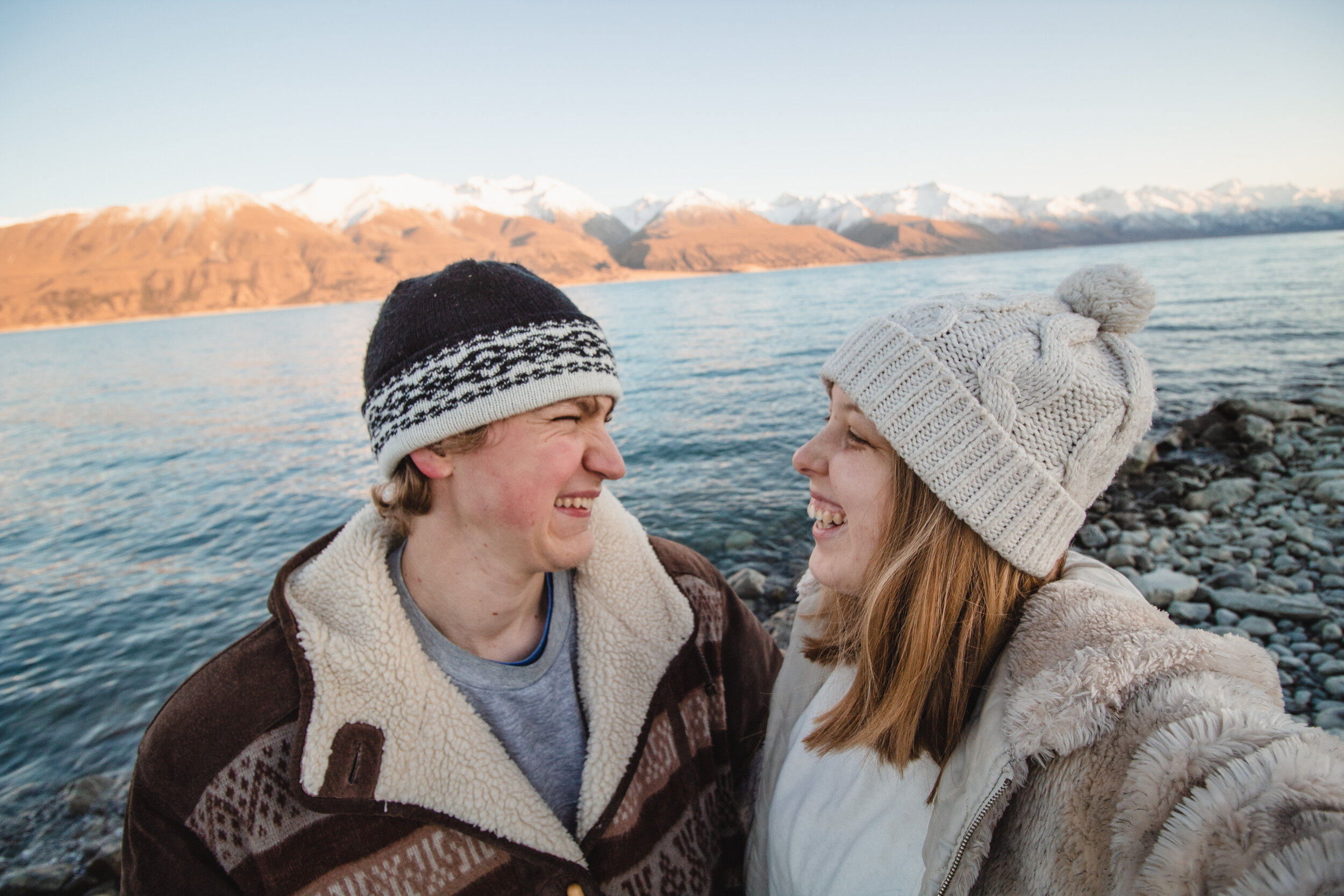 the-best-moments-of-our-south-island-winter-roadie-couple-selfie-pukaki