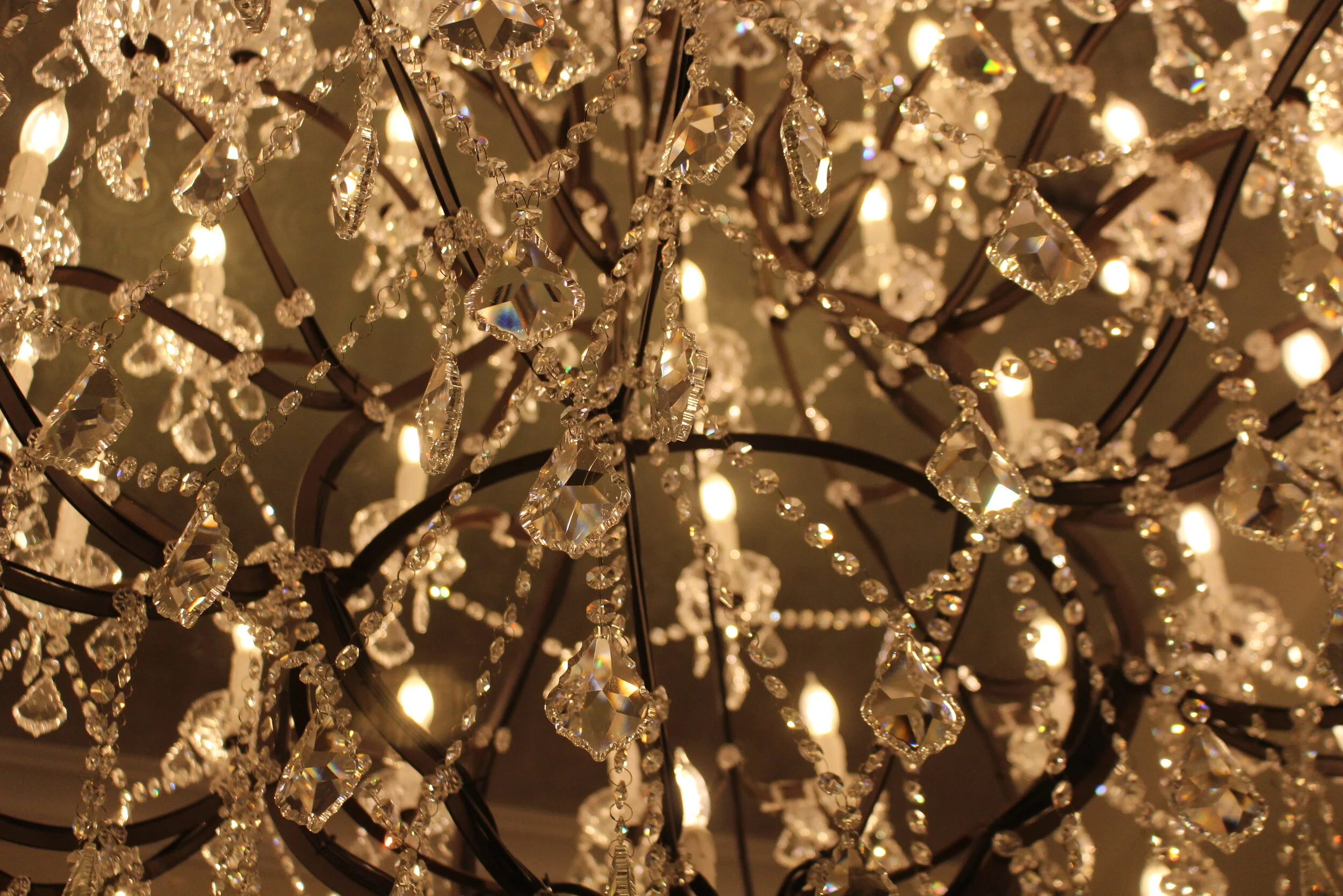 Maison Danel Turns Polk Street Into Rue Polk