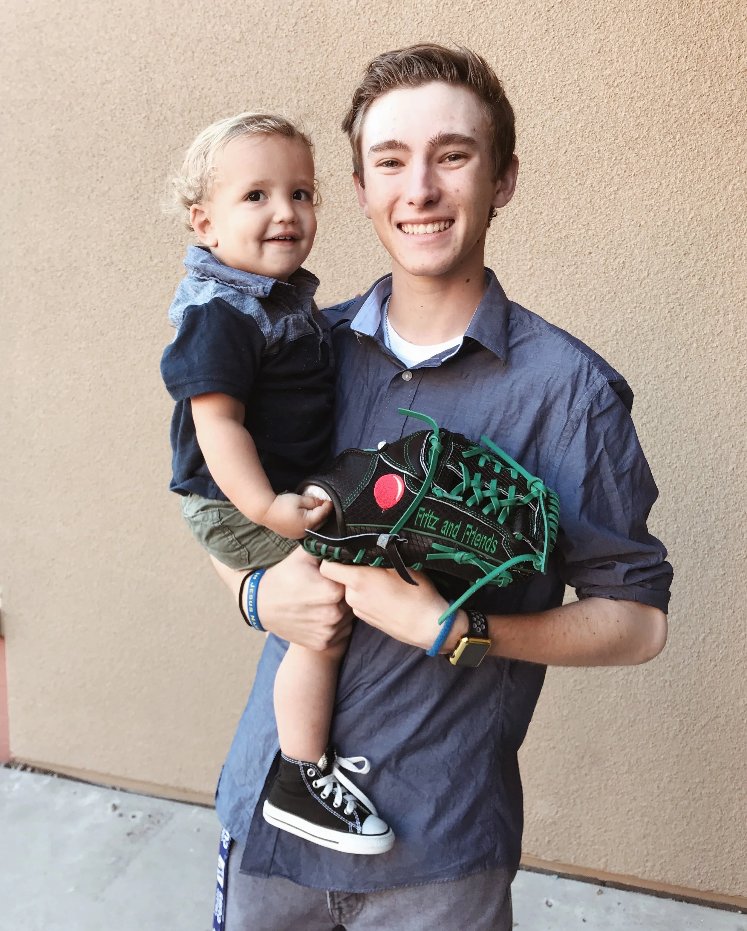 Cade to Play in Honor of Fritz&Friends