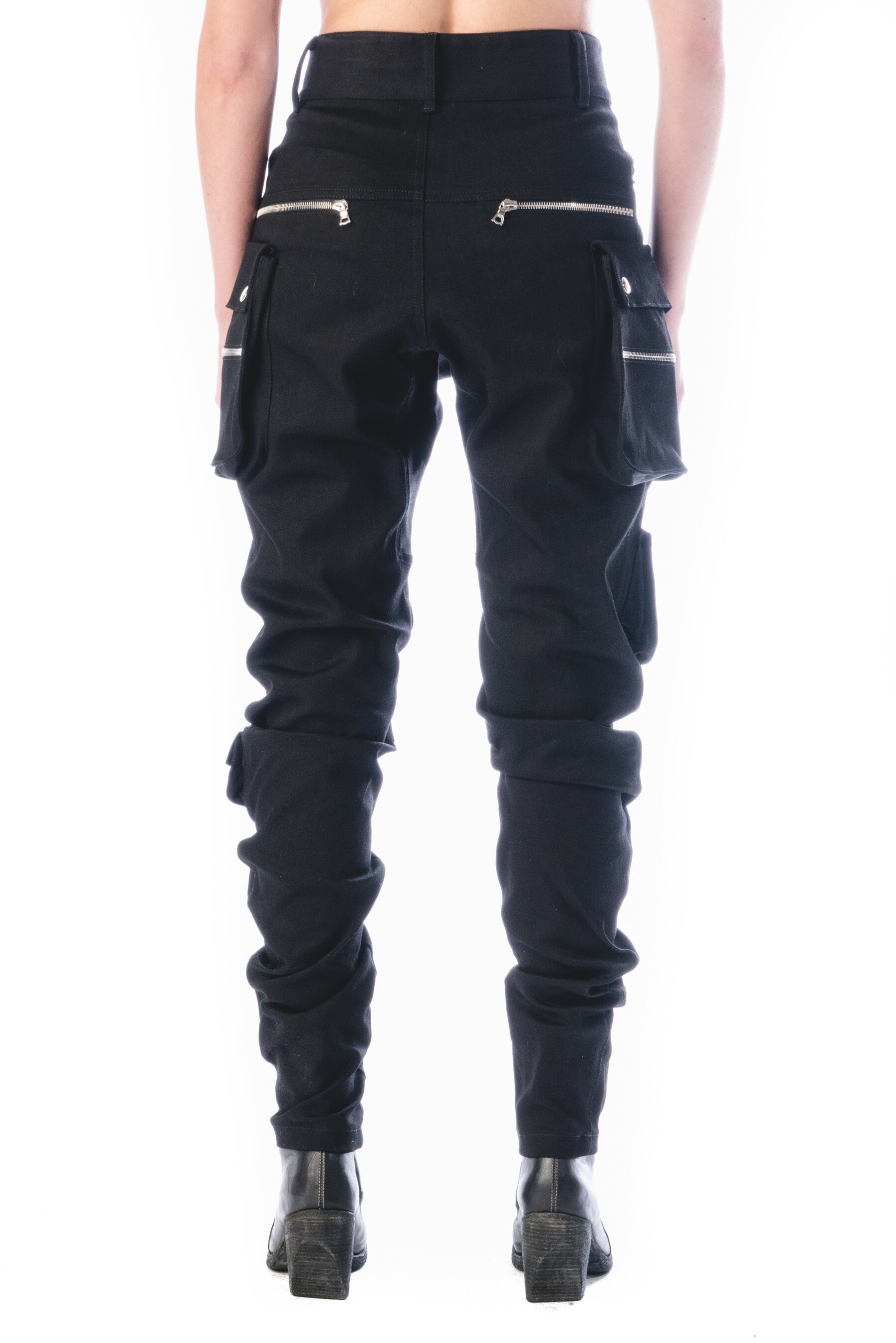 VILAR_SYLO_AMMUNITION_CARGO_PANT_WOMAN_4.jpg