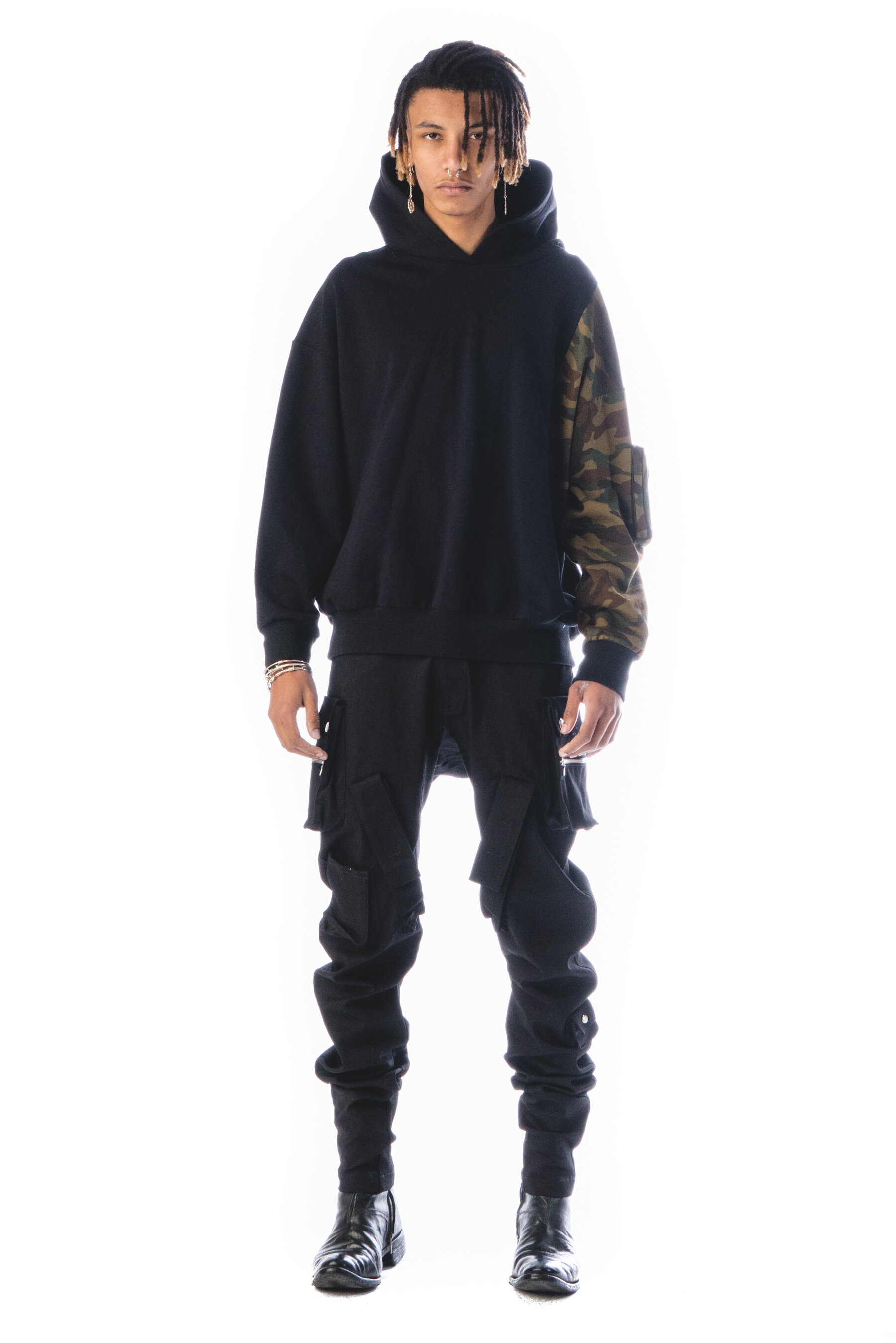VILAR_SYLO_RECONSTRUCTED_HOODIE3.jpg