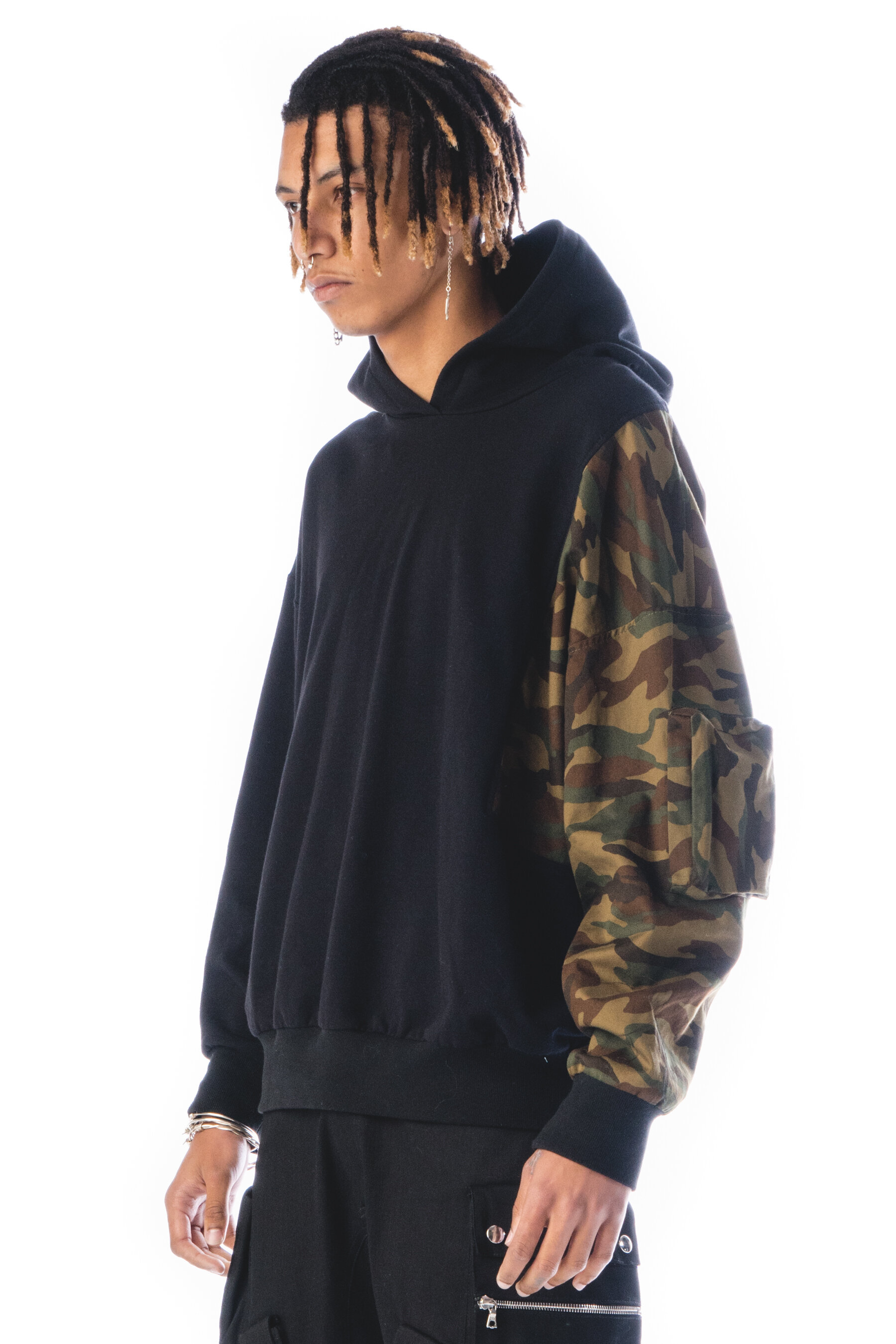 VILAR_SYLO_RECONSTRUCTED_HOODIE6.jpg