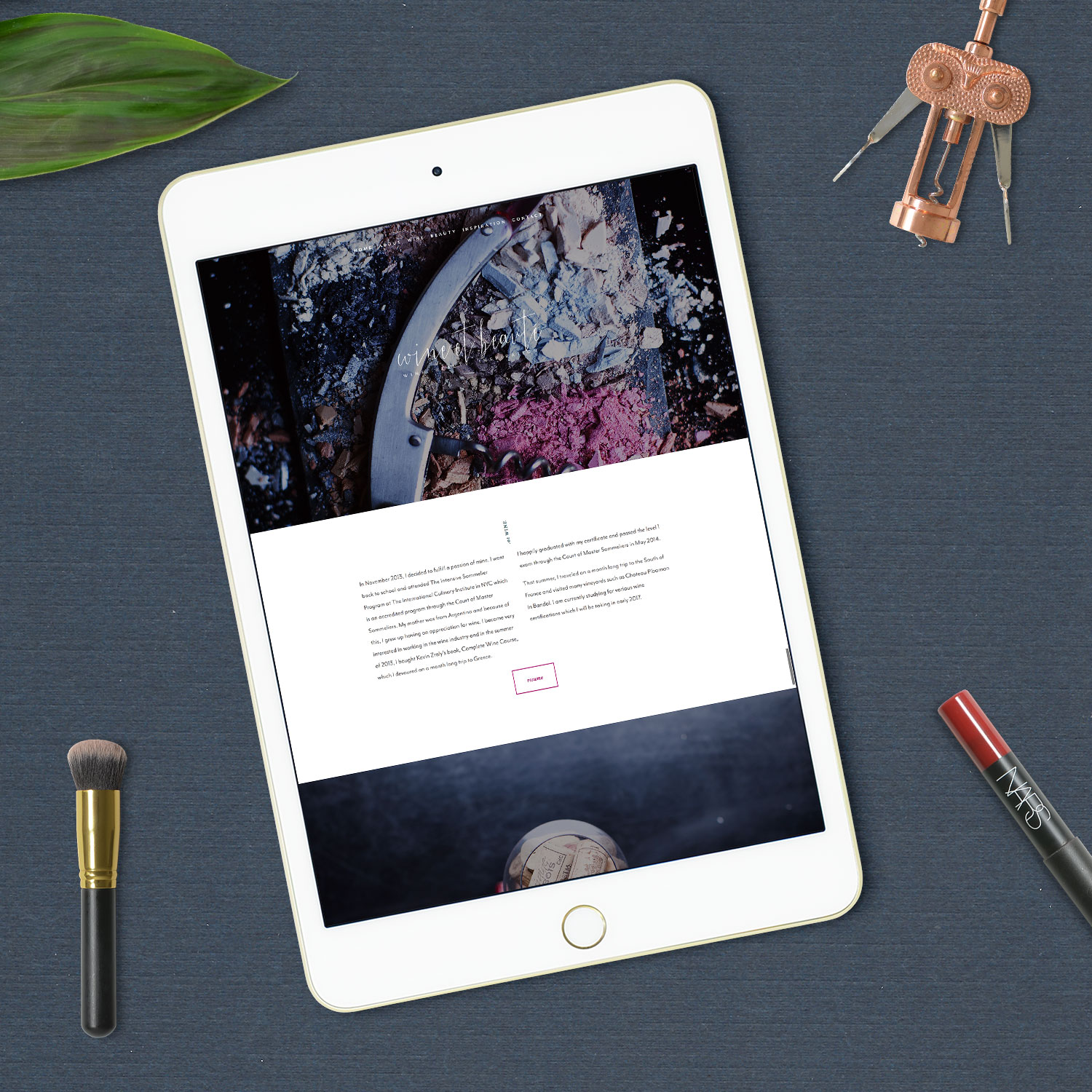 Wine et Beauté - A custom design for a client who's a makeup artist and sommelier. The homepage scroll explains her journey.
