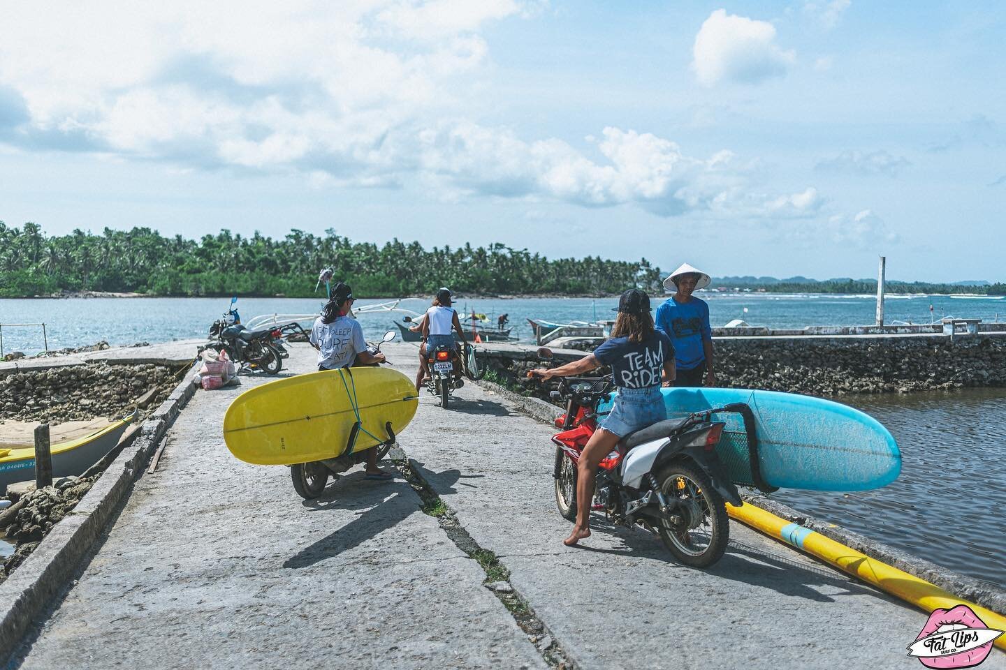 This one is for the girlies ✨ @dat.dat26 @apple_gum27 @baevega 📷 @mati.olivieri.surfph 

Shop the image by dropping in the shop!

#FatLipsForever
#FatLipsSiargao
#FatLipsPH
#SiargaoIsland