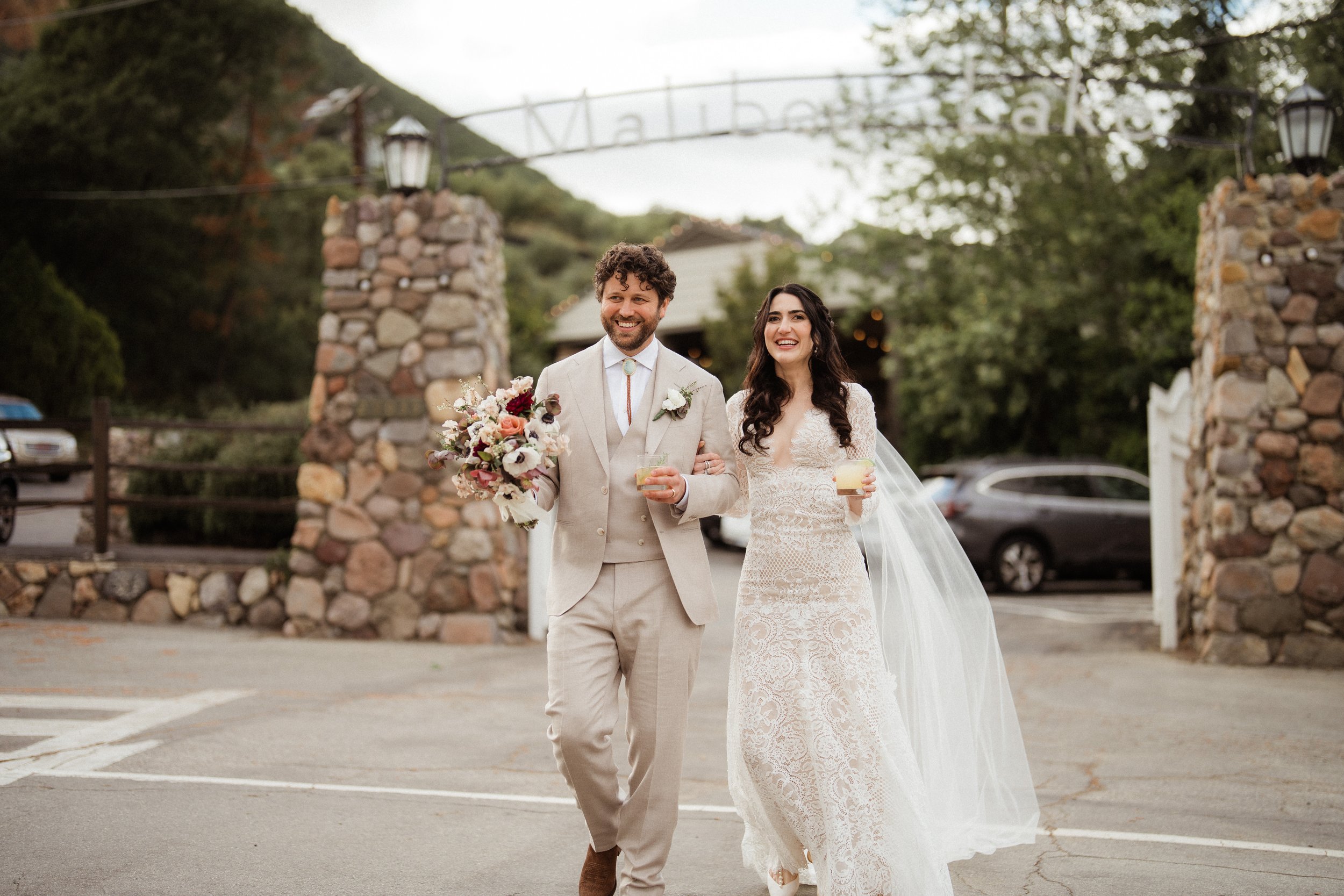 bride and groom at the lodge at malibou lake