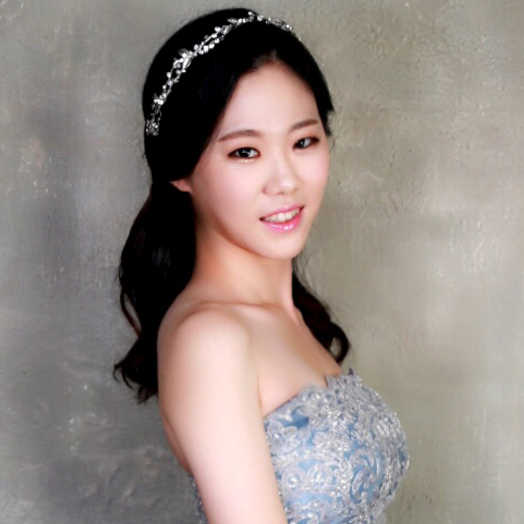 Seungmin Kang (Age: 25)