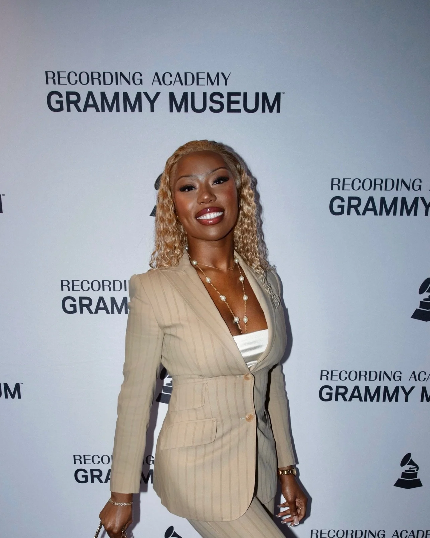 10 years and 10,000 hours later.

Thank you @grammymuseum for having me lead this conversation with the incomparable @tierrawhack

Proceeds from this event are in support of local and national youth music education programs. Thank you to everyone who