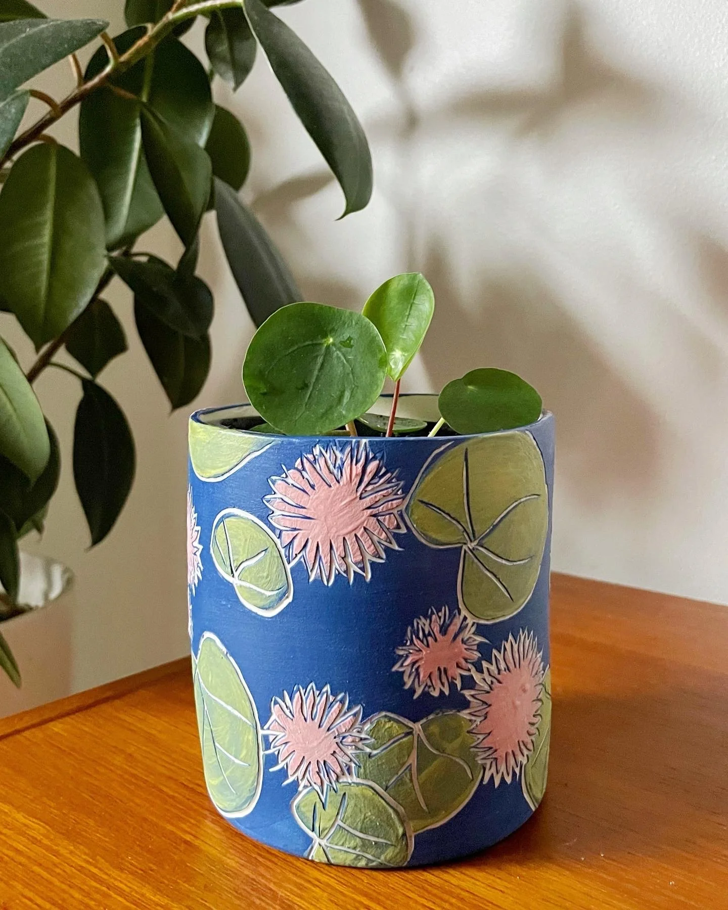 Medium Planter | Water Lily